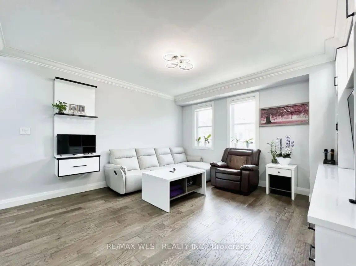 975 Whitlock Avenue #20