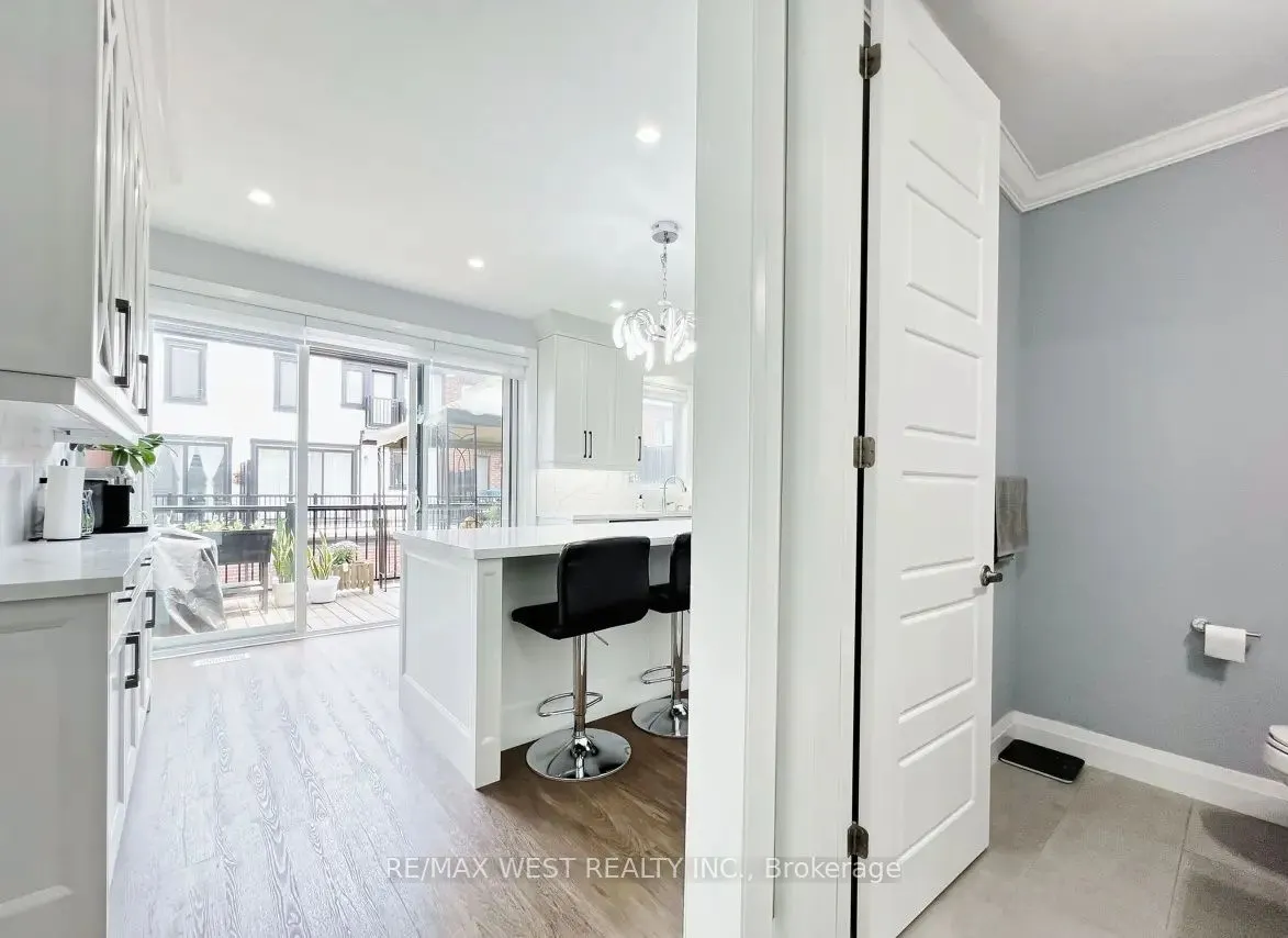 975 Whitlock Avenue #20