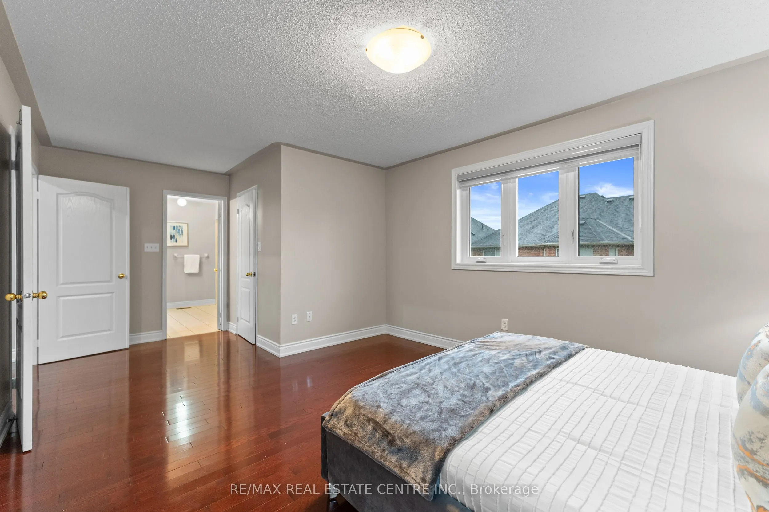 11 Briardale Road