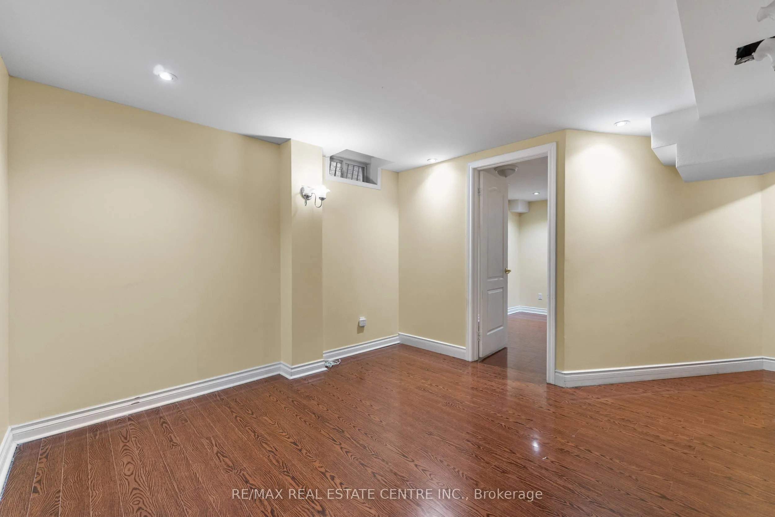 11 Briardale Road