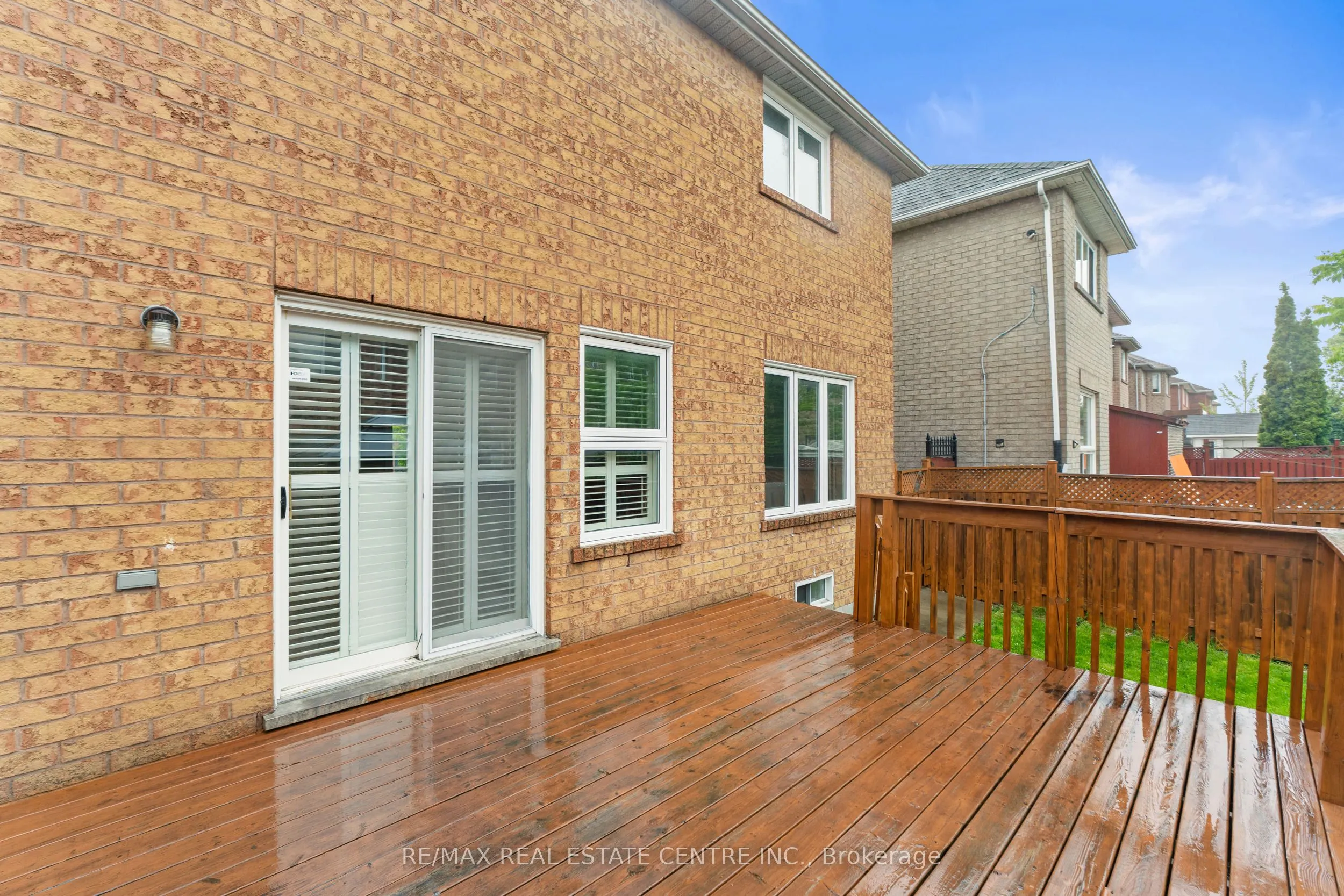 11 Briardale Road