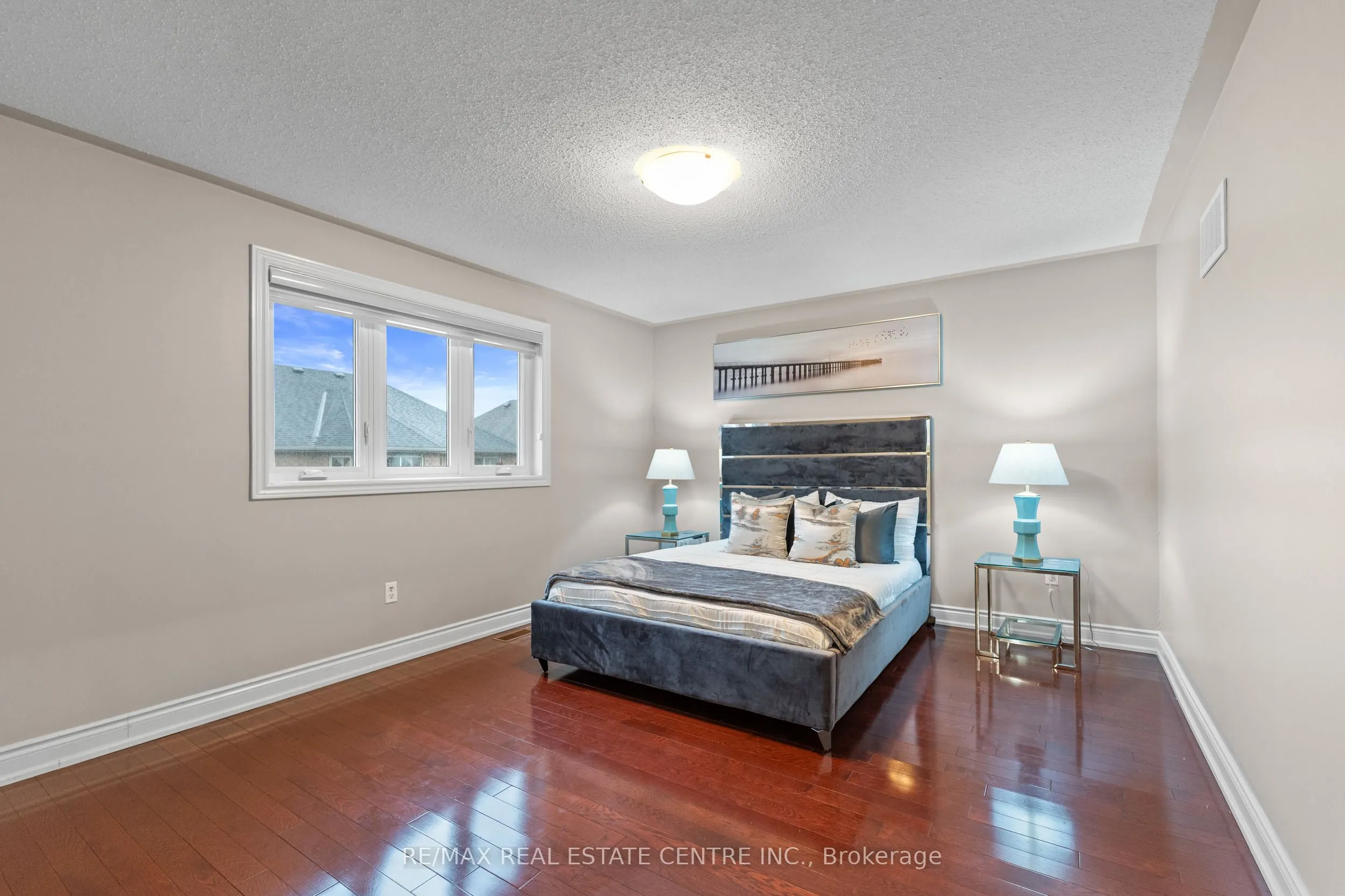 11 Briardale Road