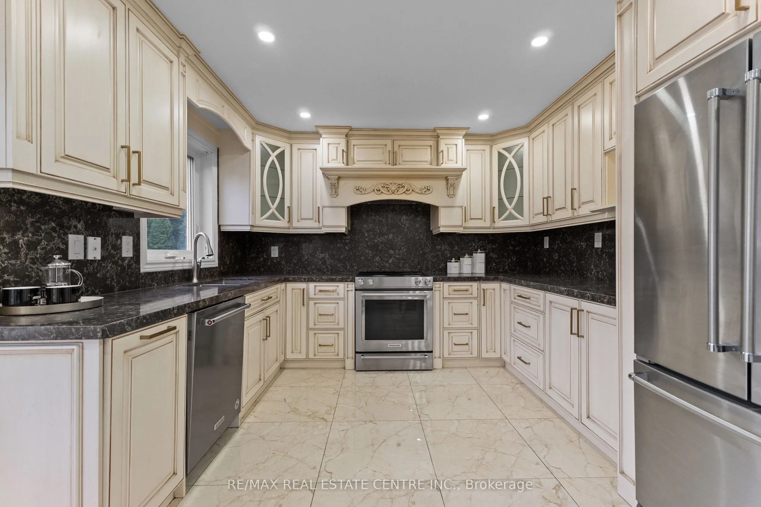 11 Briardale Road