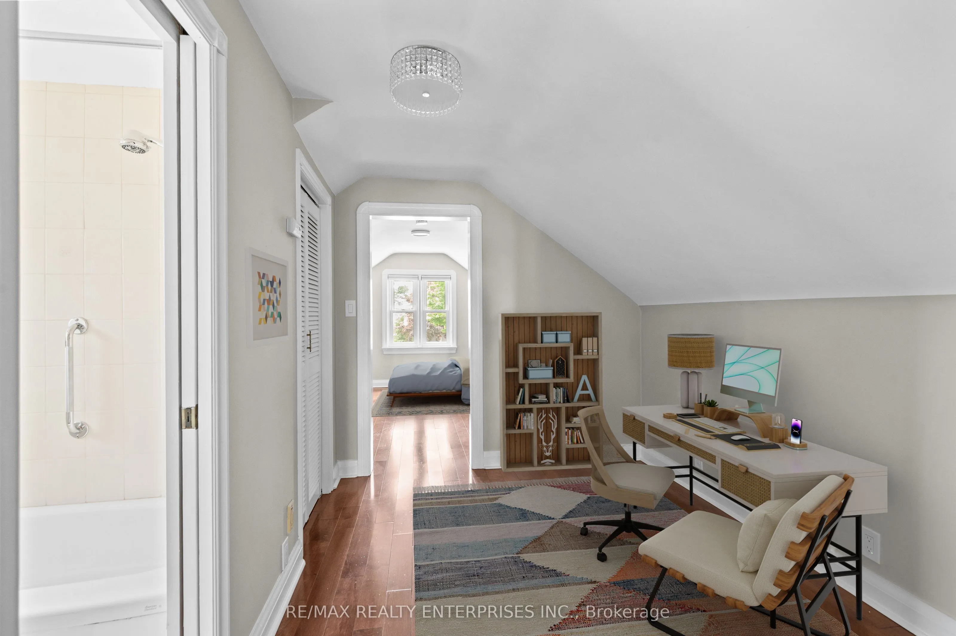 43 Pine Avenue S