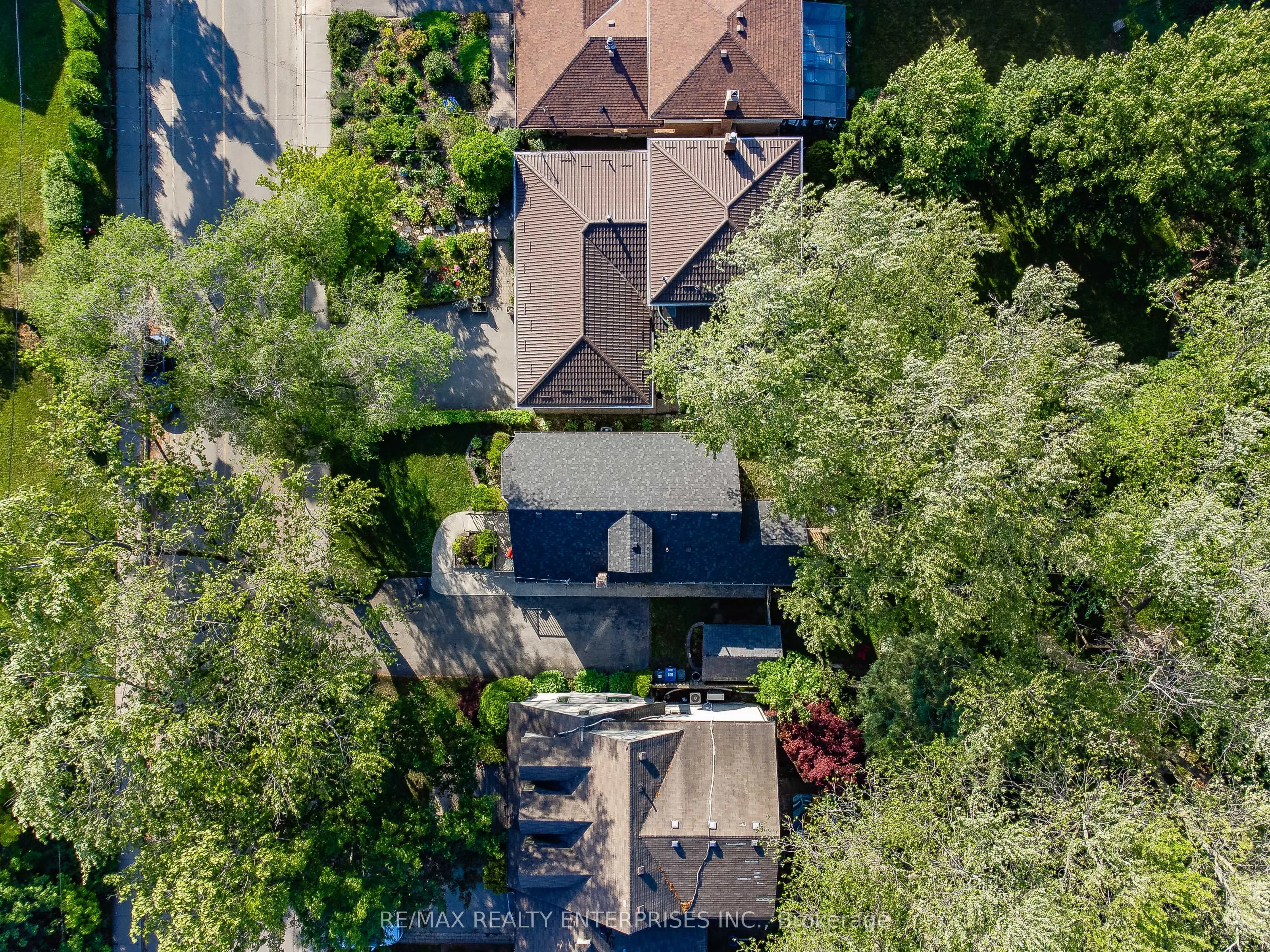 43 Pine Avenue S