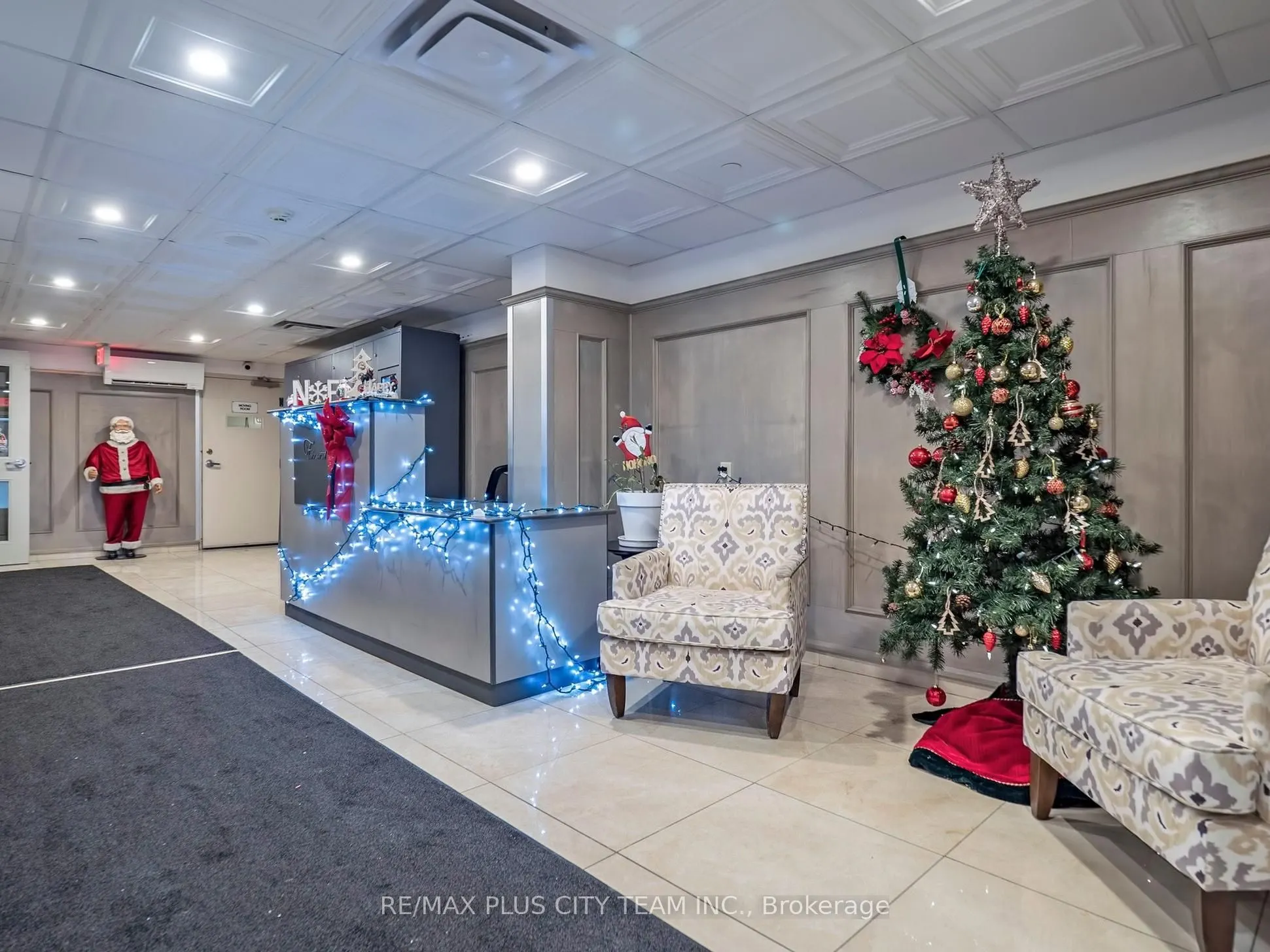 25 Fairview Road W, #605