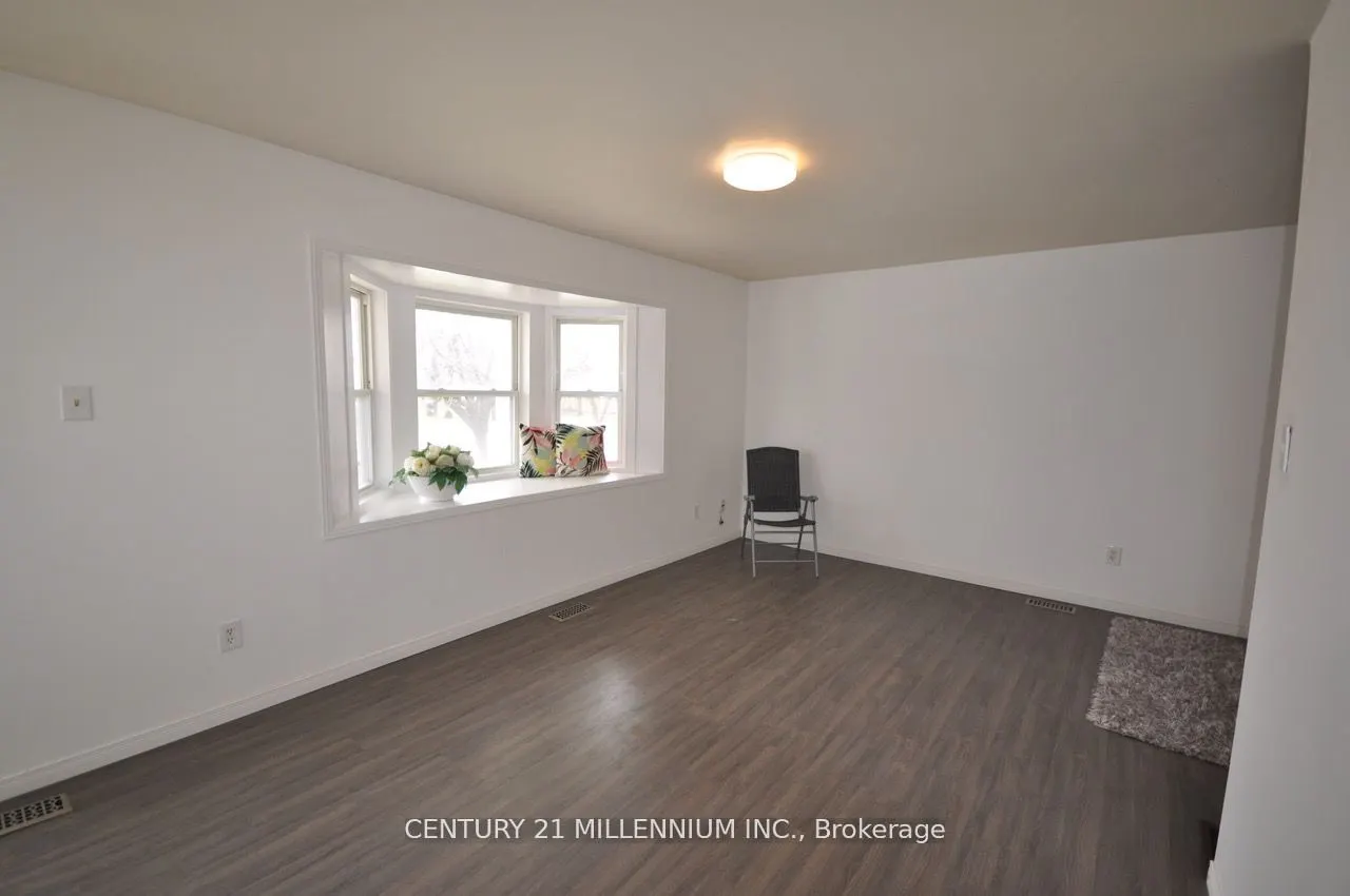 30 Corby Crescent, #Upper Level