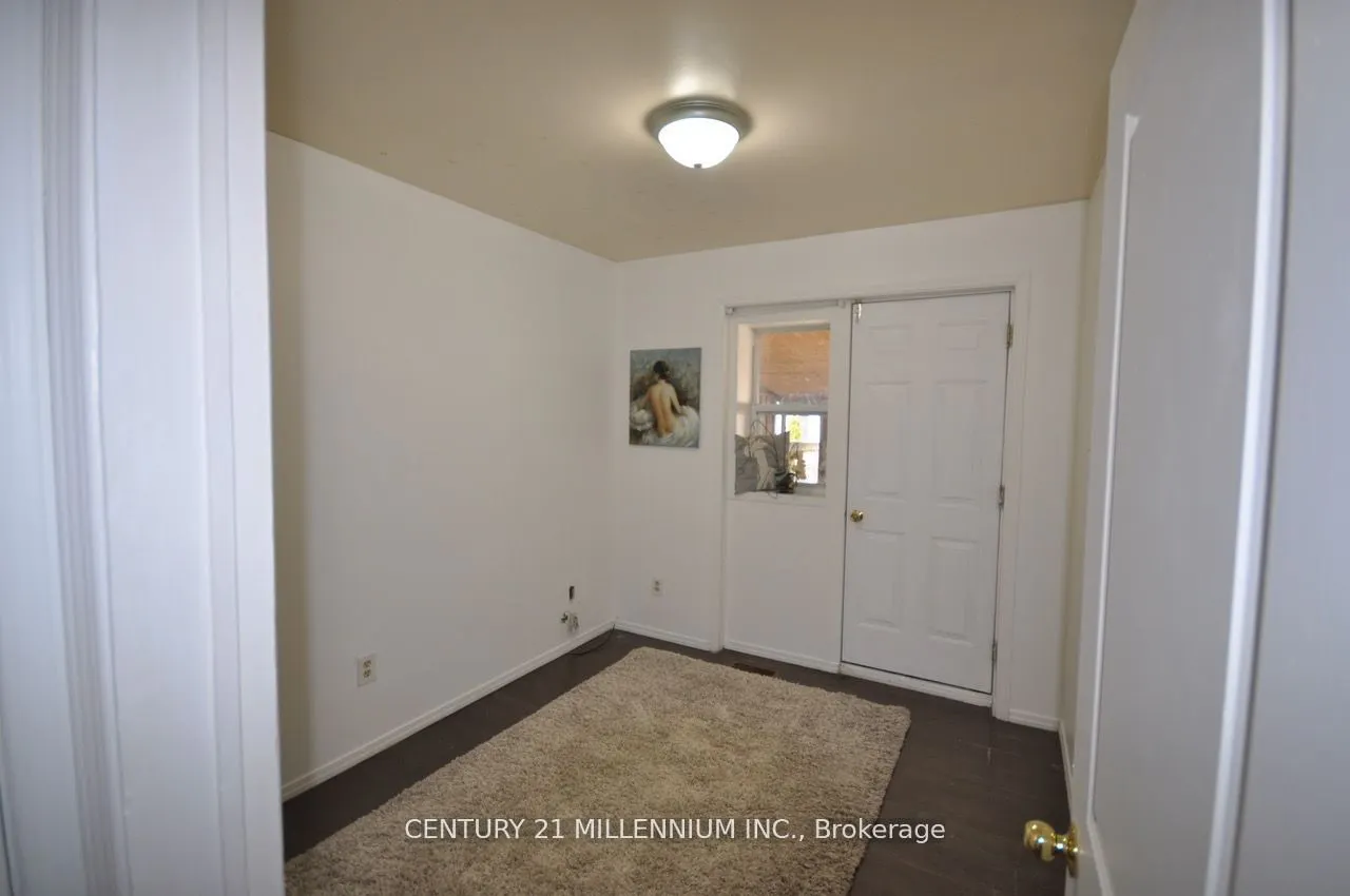 30 Corby Crescent, #Upper Level