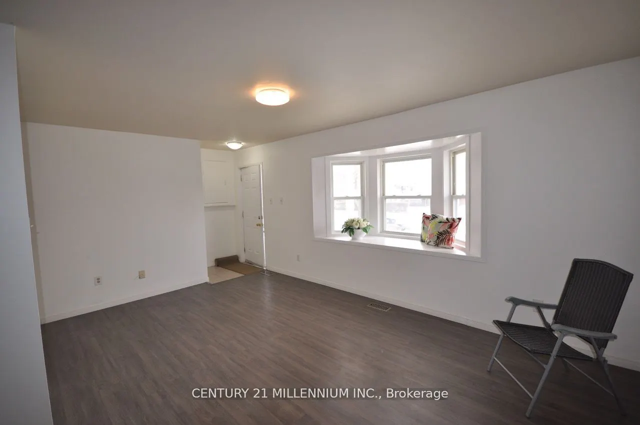 30 Corby Crescent, #Upper Level
