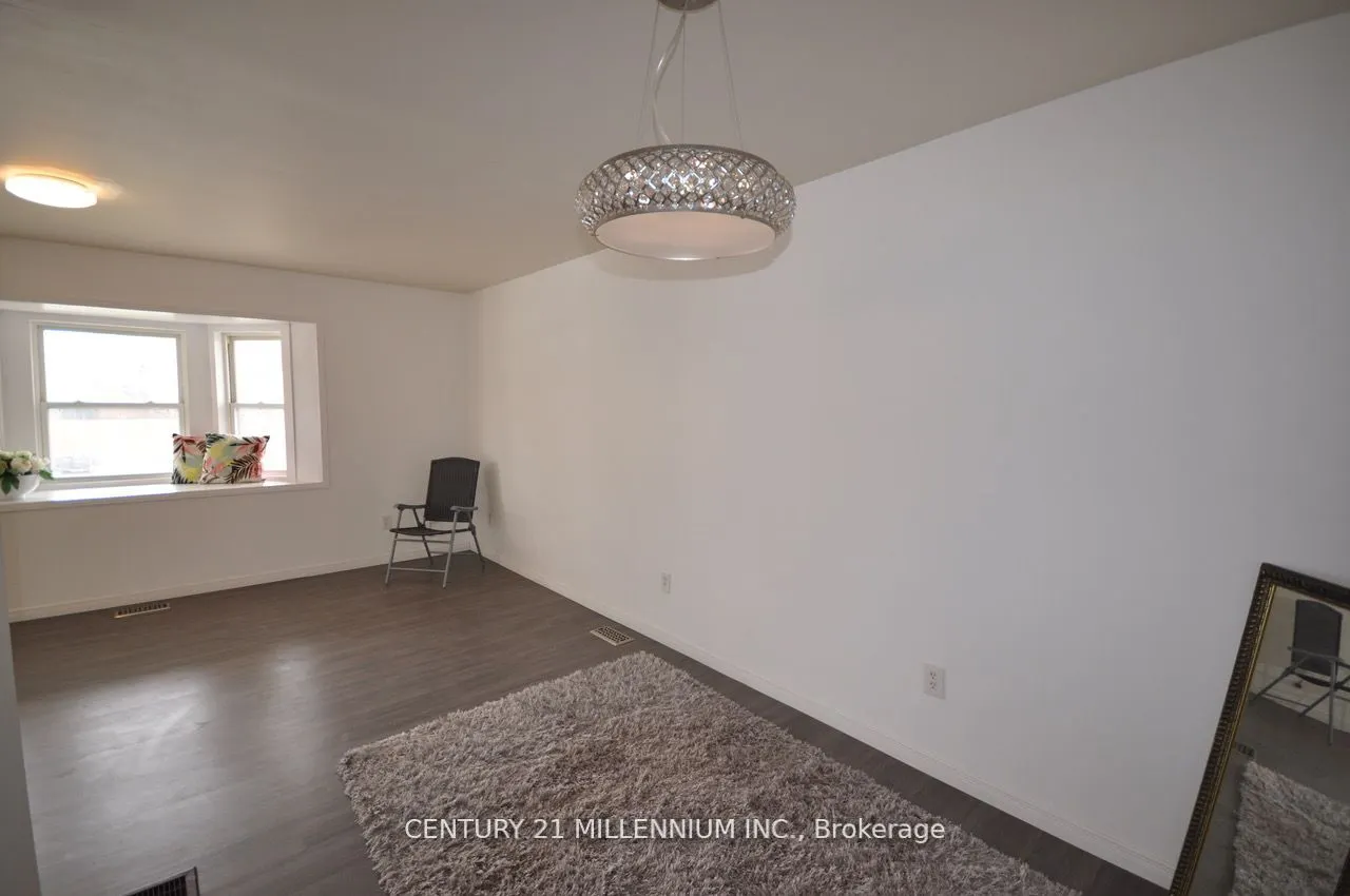 30 Corby Crescent, #Upper Level