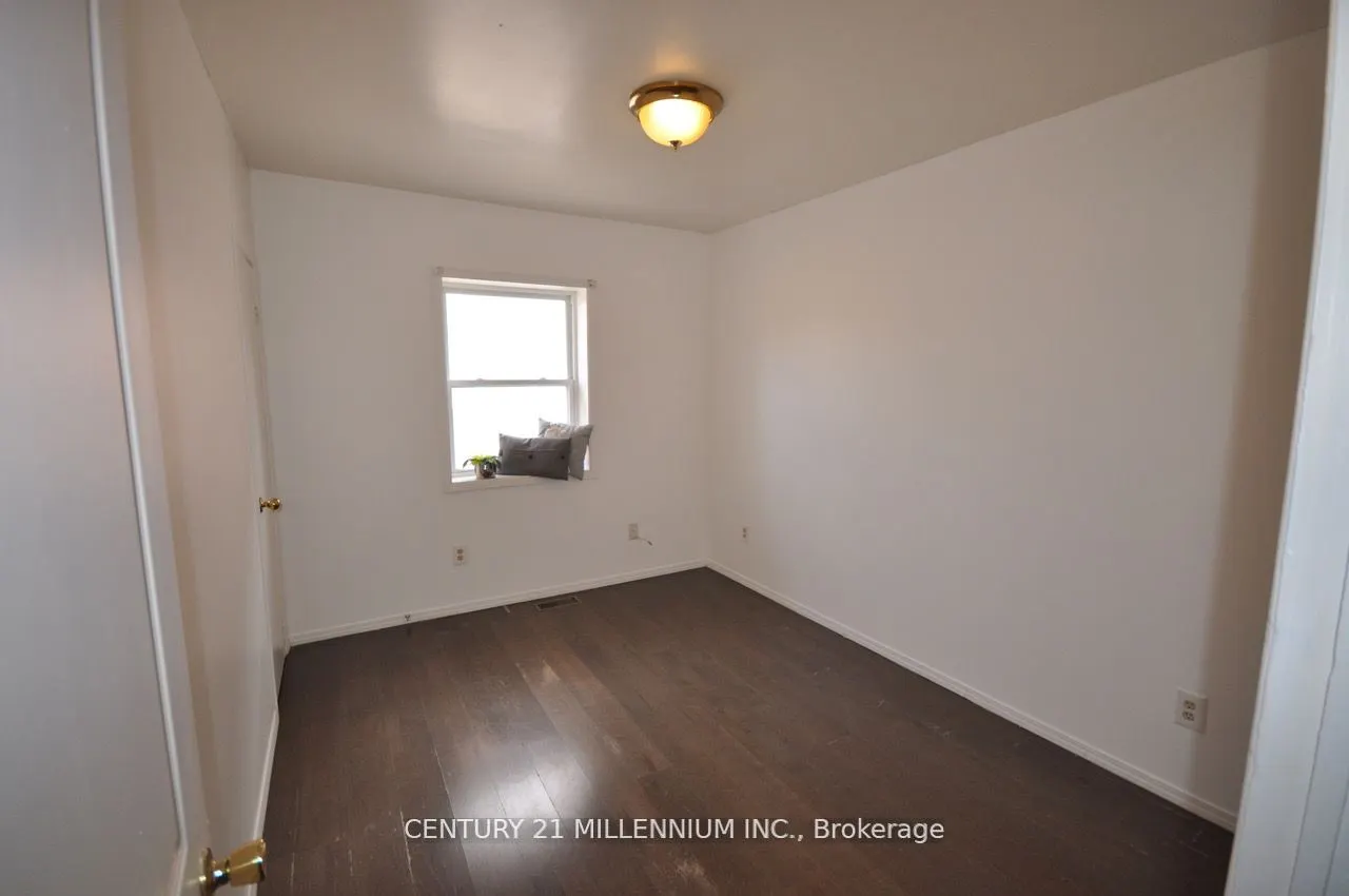 30 Corby Crescent, #Upper Level