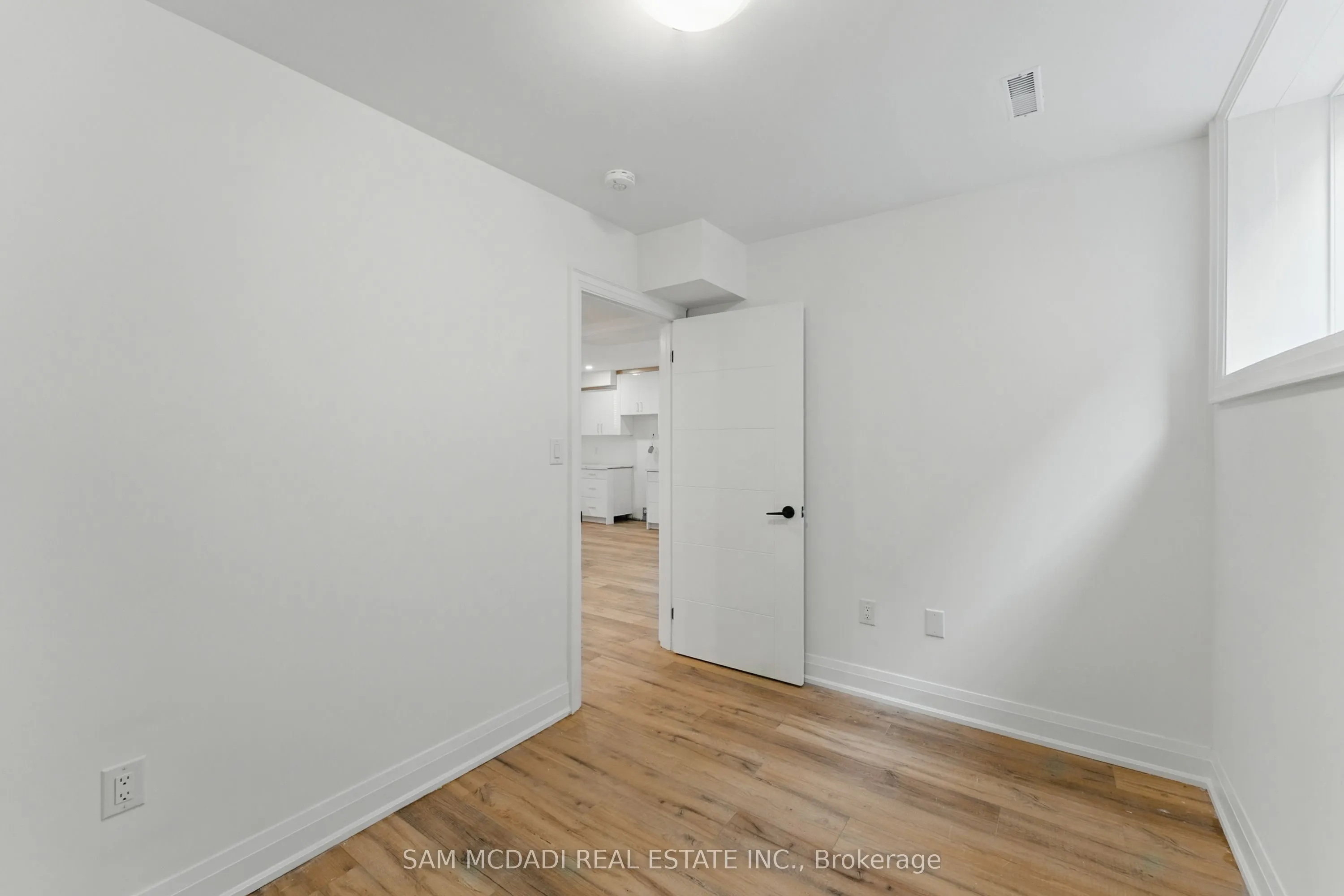 1037 Meredith Avenue