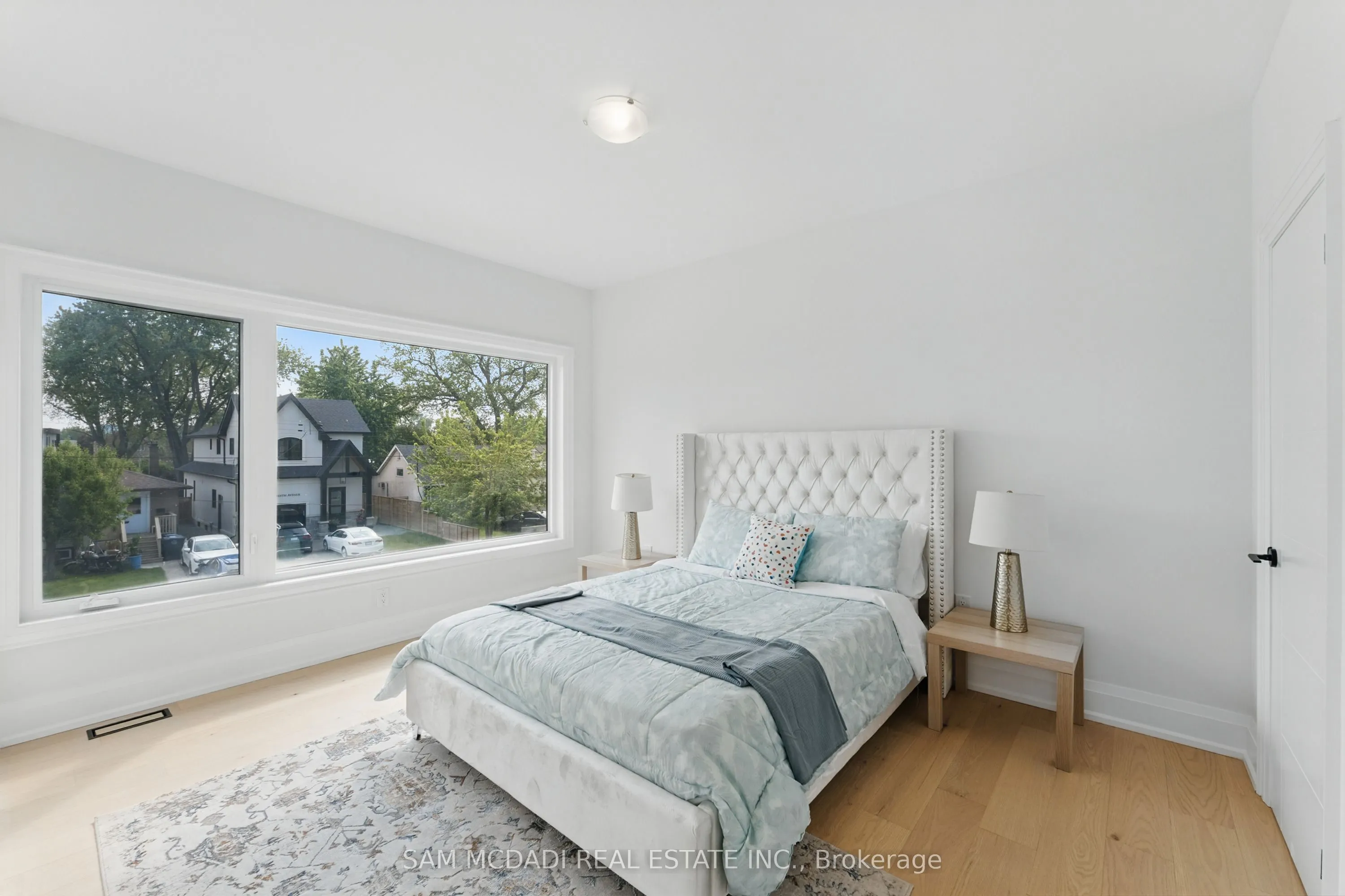 1037 Meredith Avenue