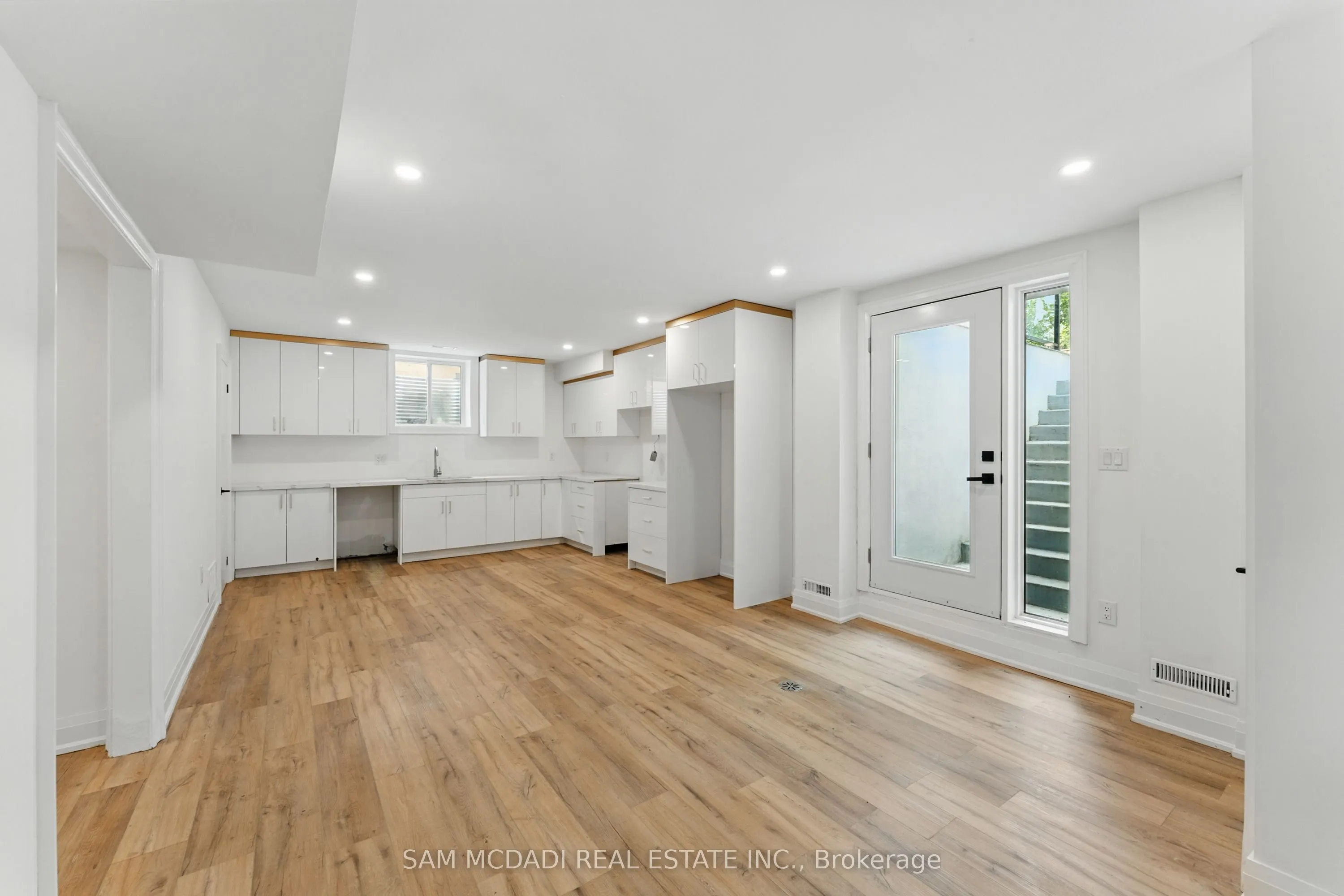 1037 Meredith Avenue