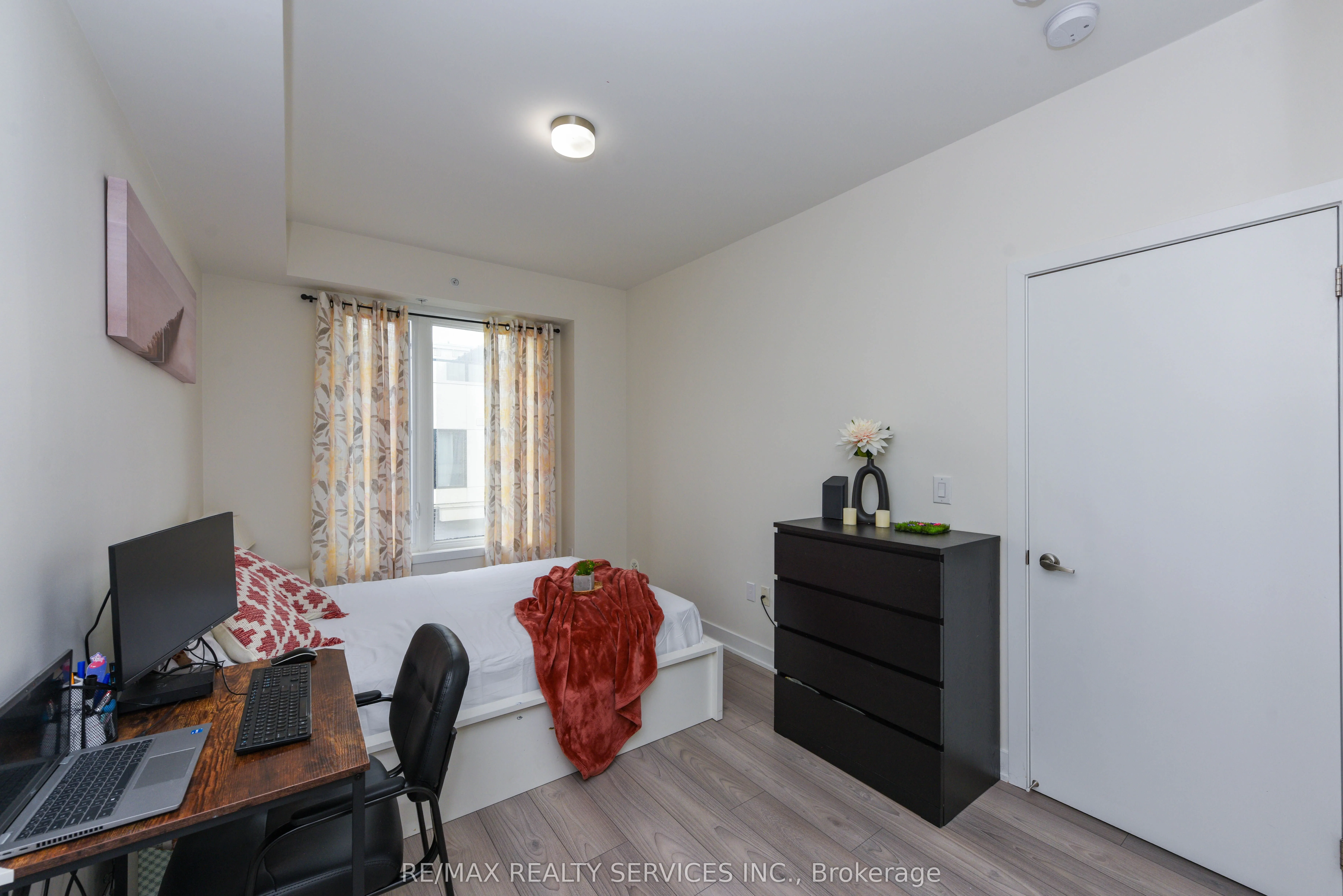 3476 Widdicombe Way, #8