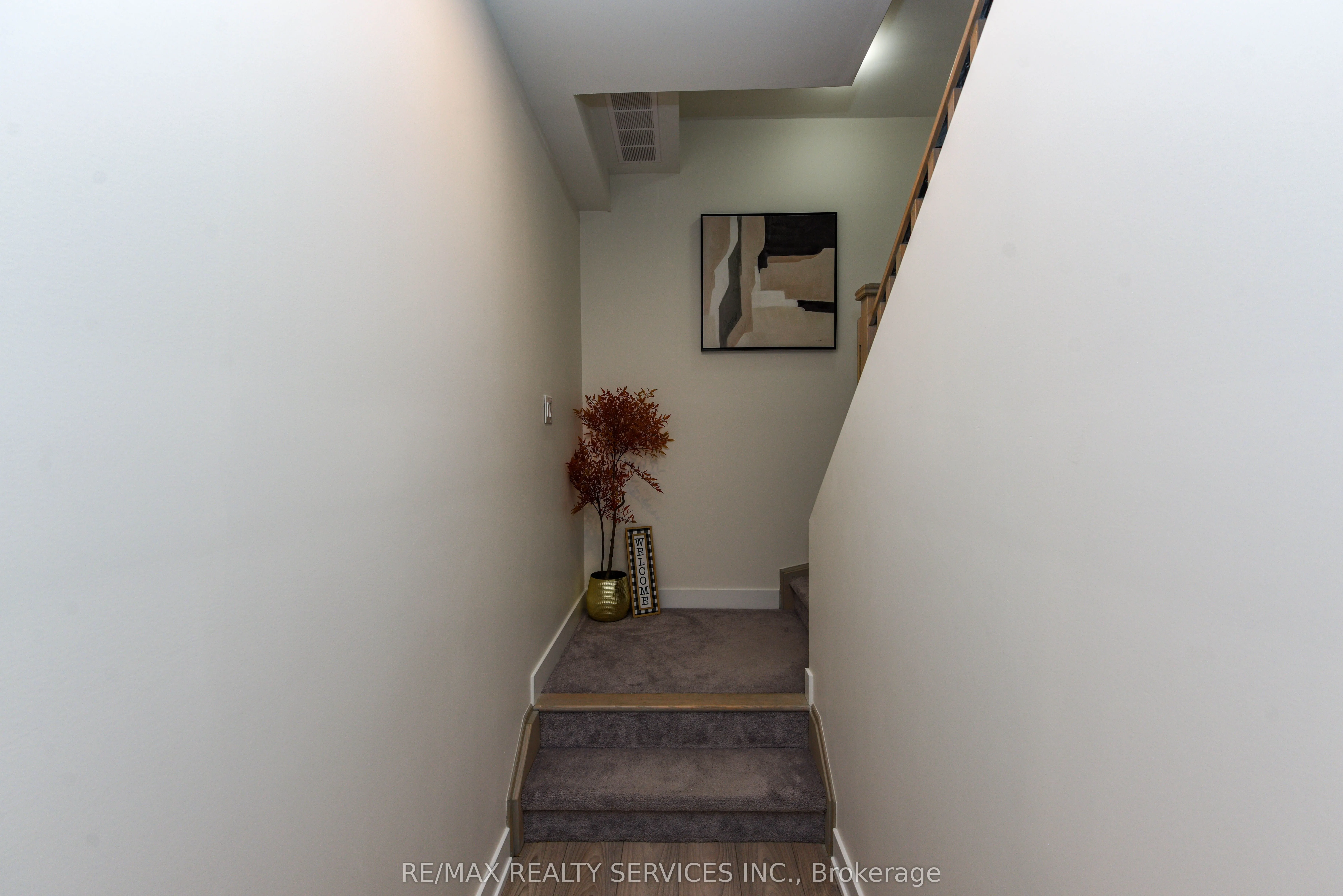 3476 Widdicombe Way, #8