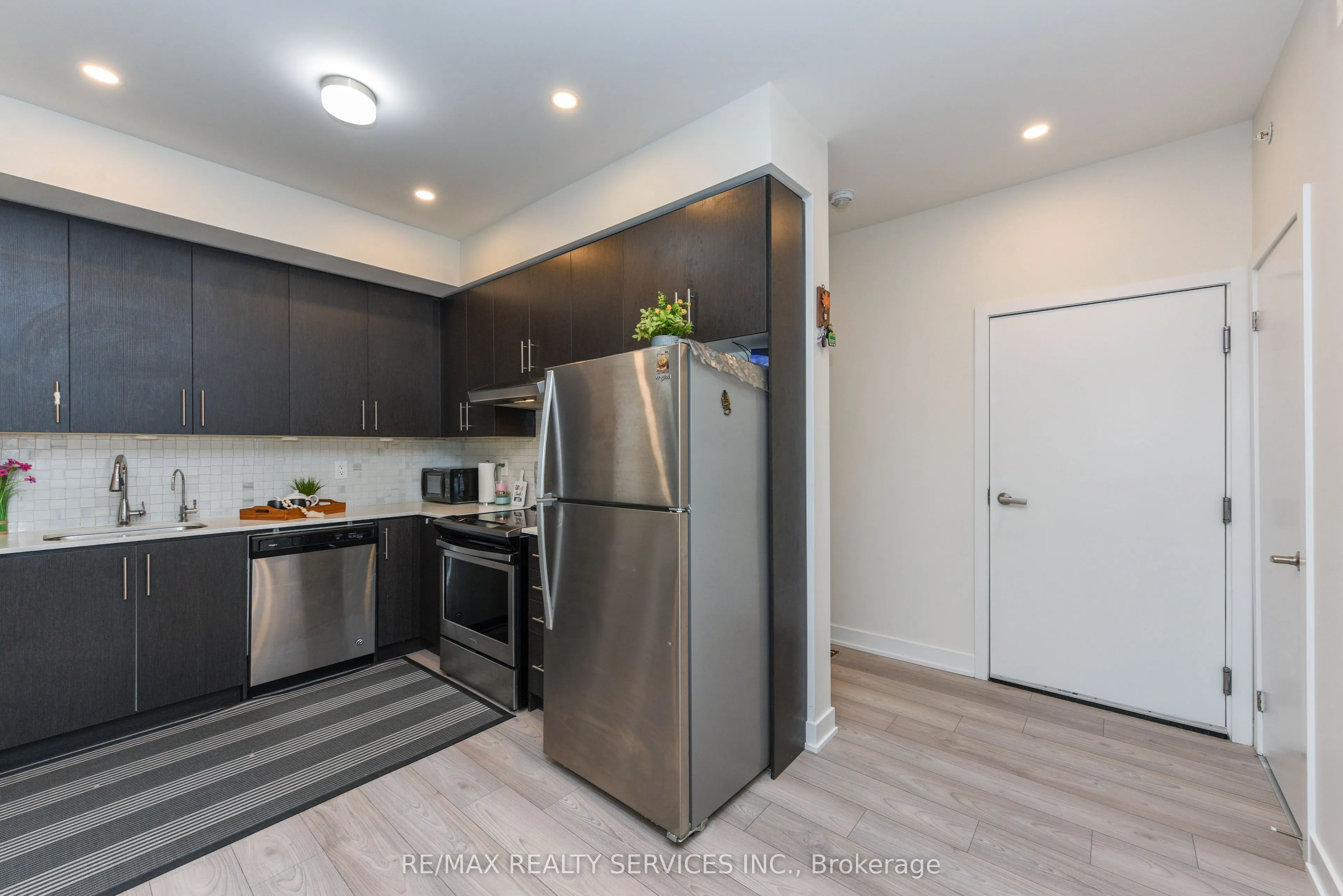 3476 Widdicombe Way, #8