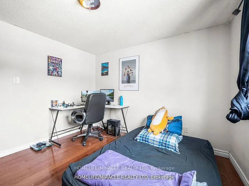3124 Patrick Crescent