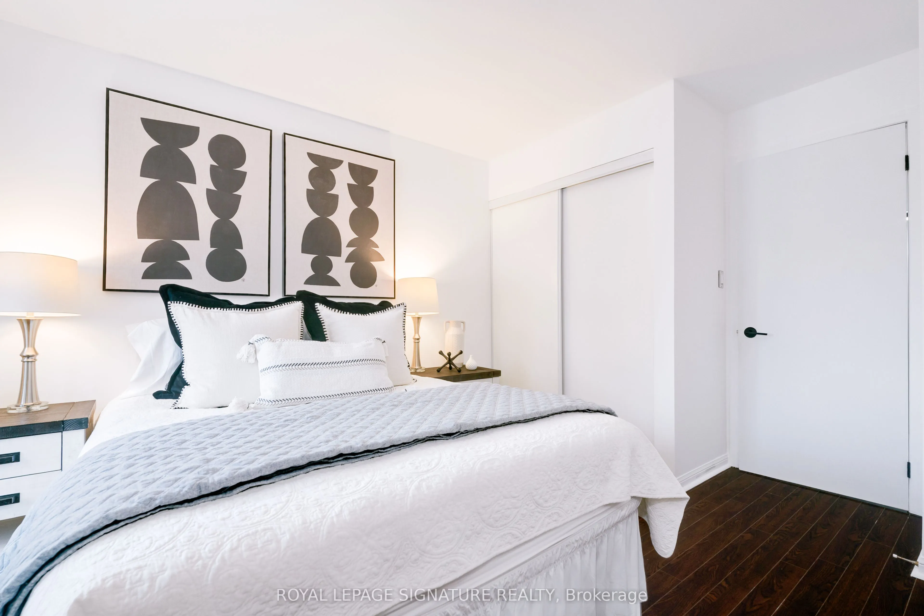 28 Laidlaw Street, #1602
