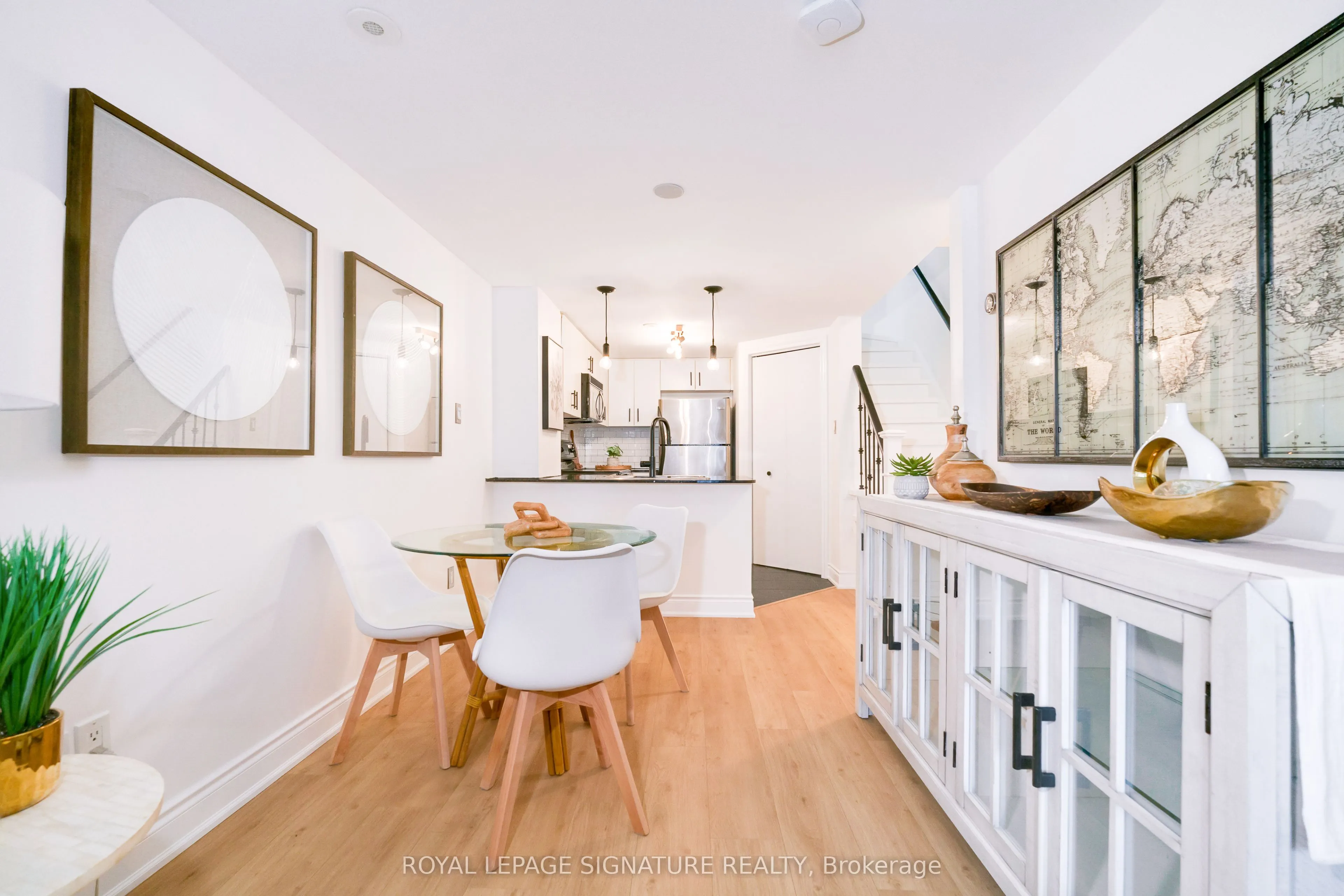 28 Laidlaw Street, #1602