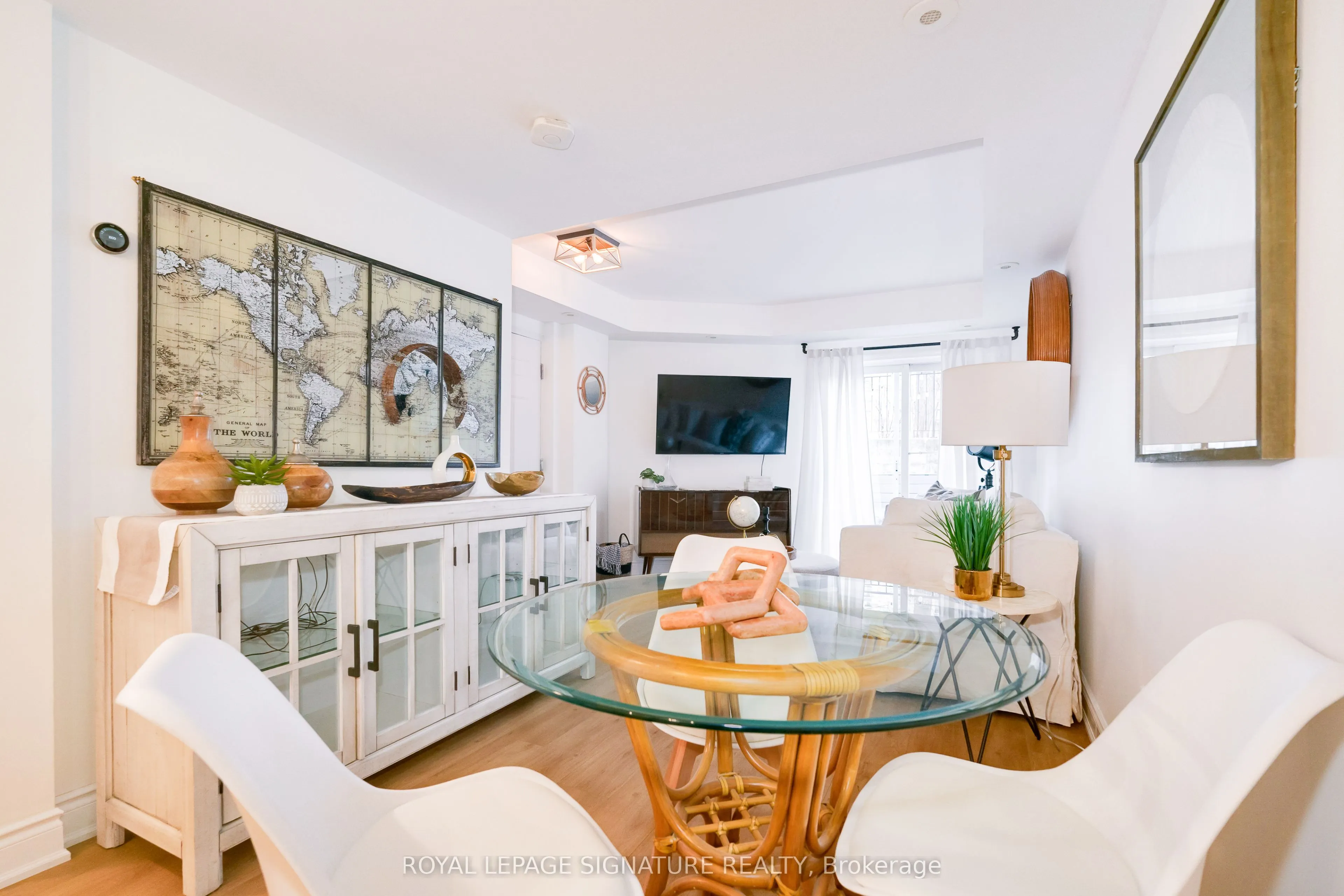 28 Laidlaw Street, #1602