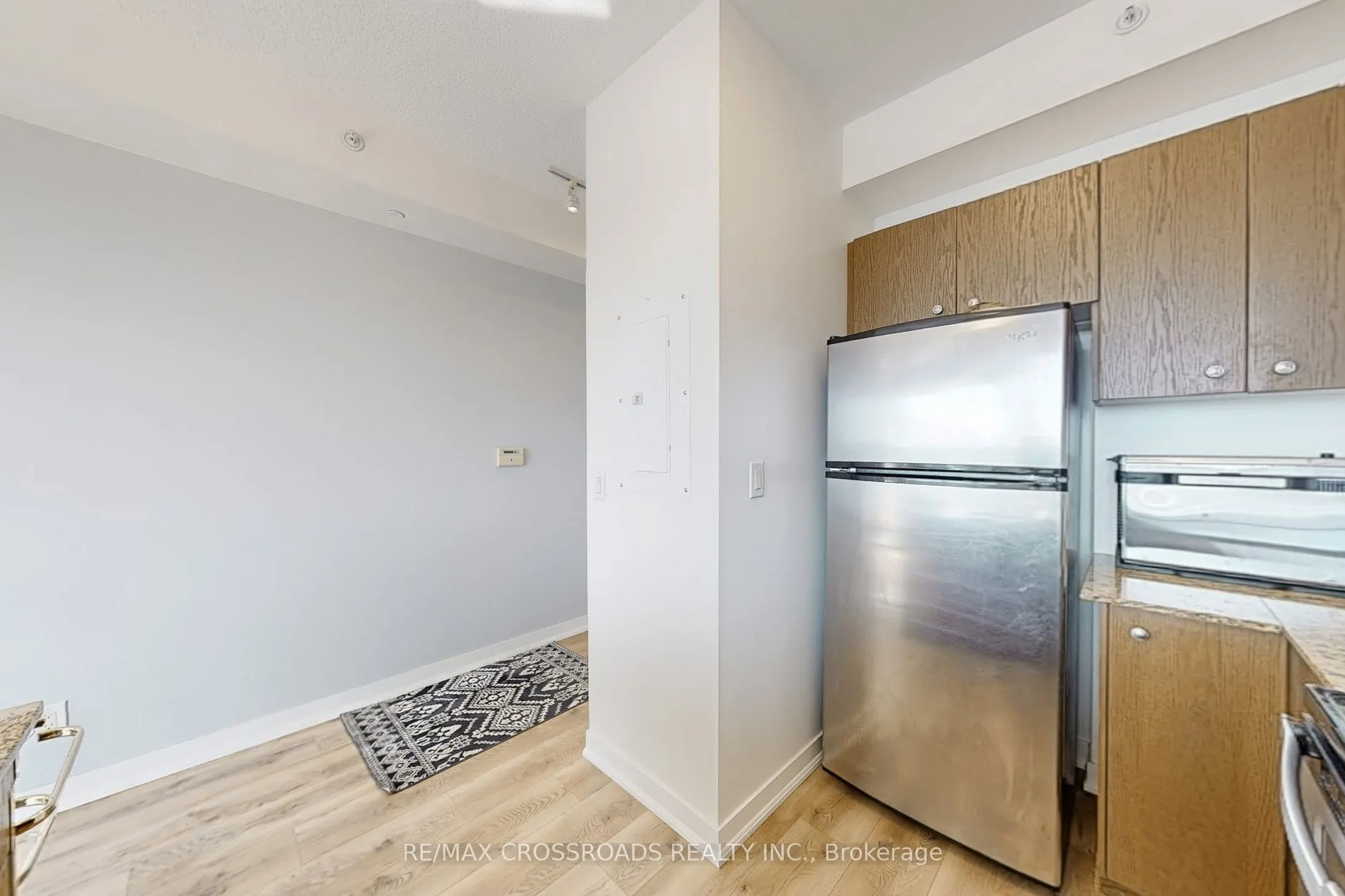 5101 Dundas Street W, #810