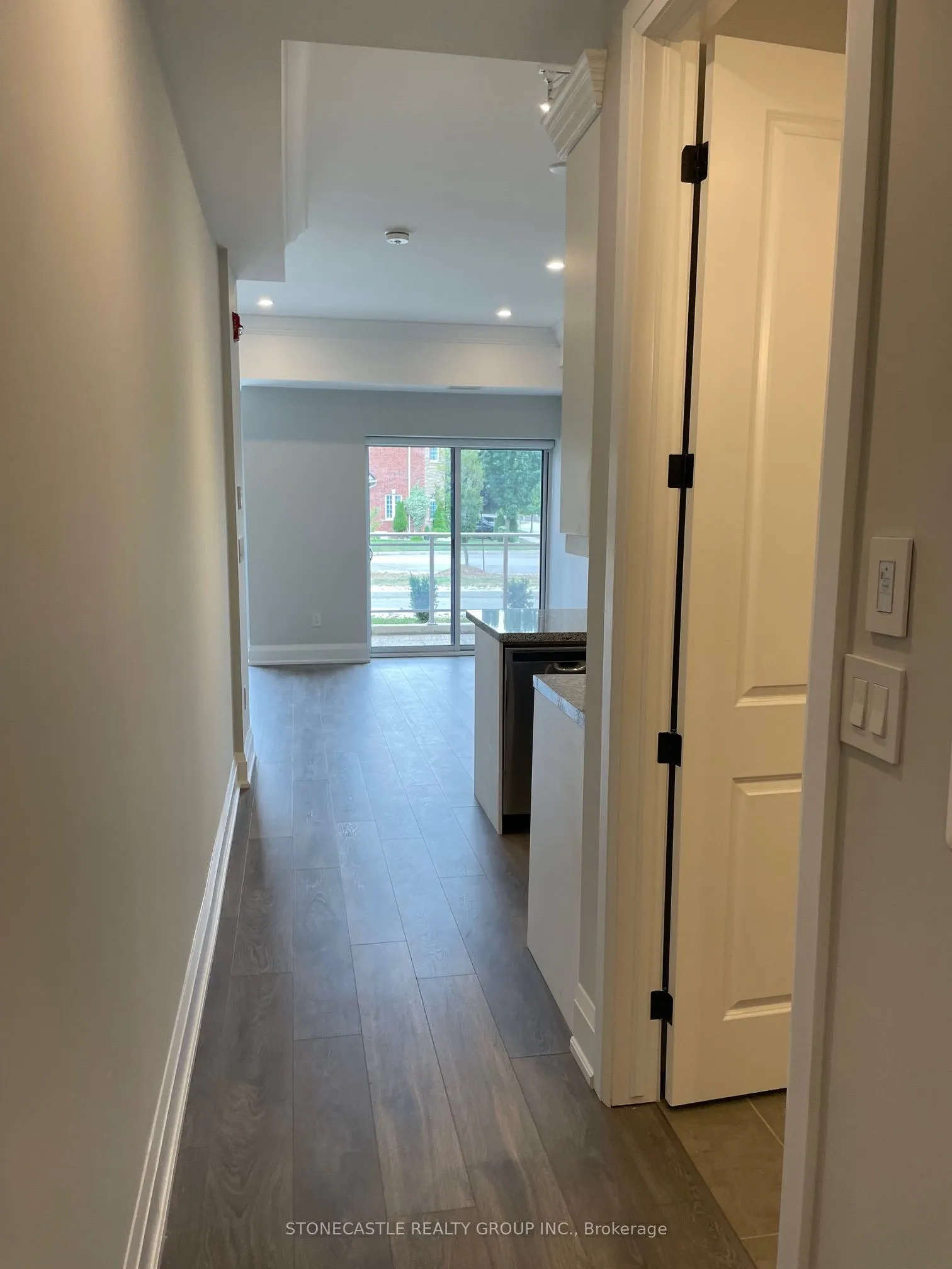 4040 Upper Middle Road, #107
