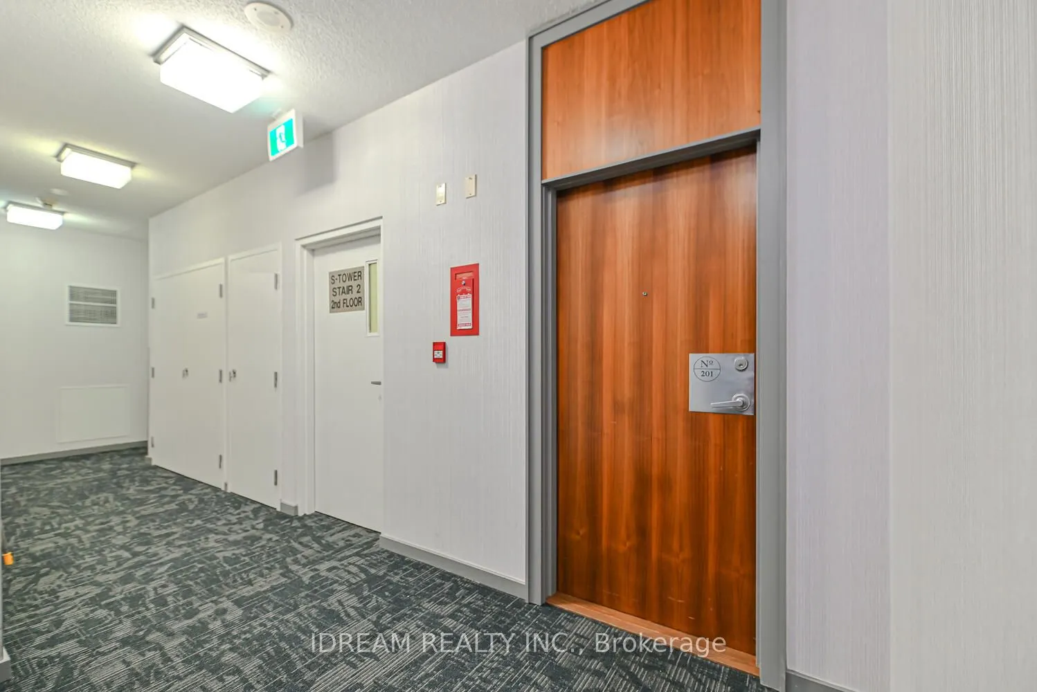 33 Elm Drive W, #201