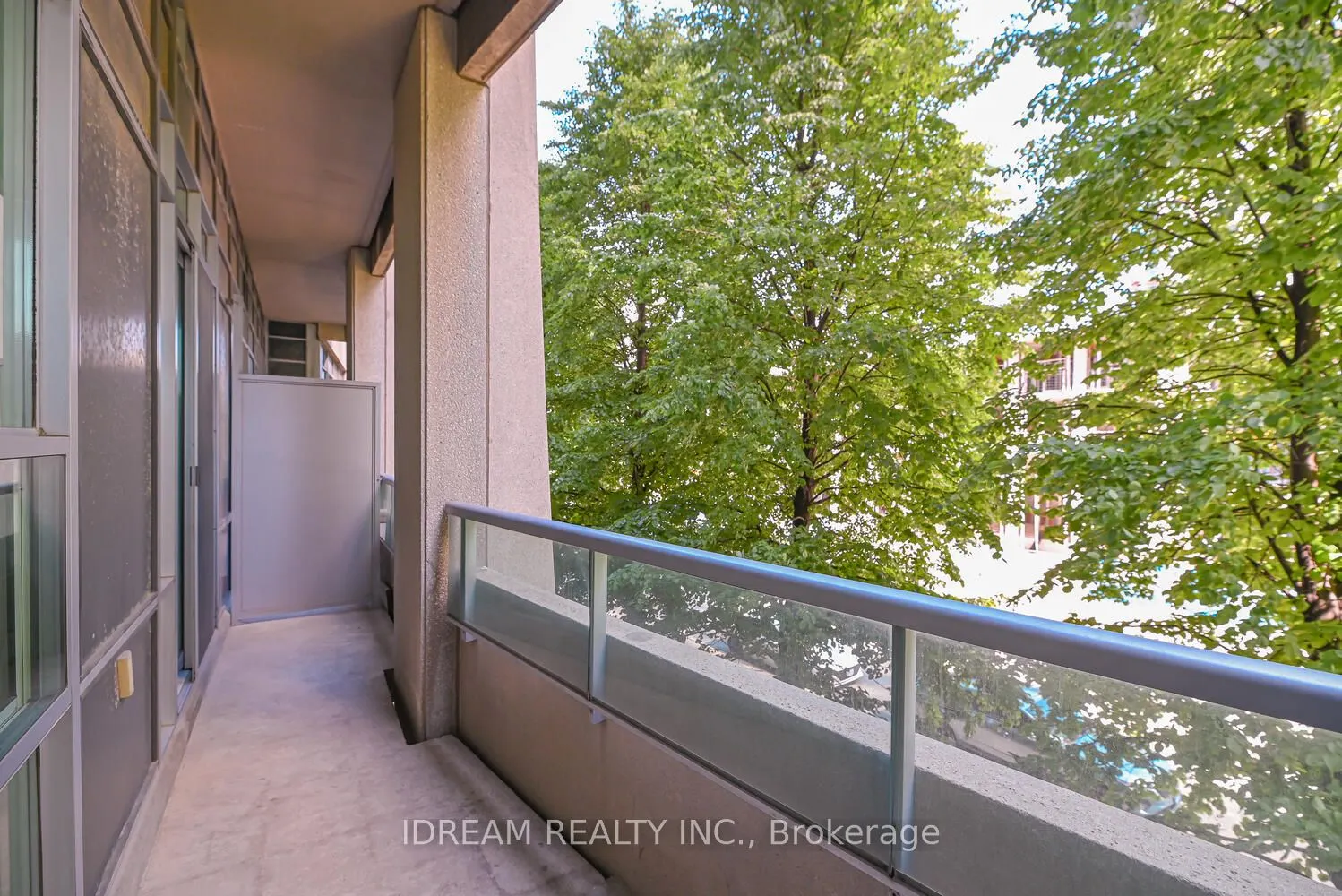 33 Elm Drive W, #201