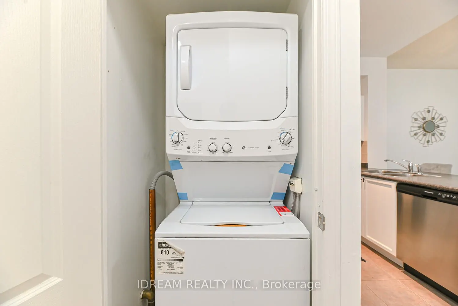 33 Elm Drive W, #201
