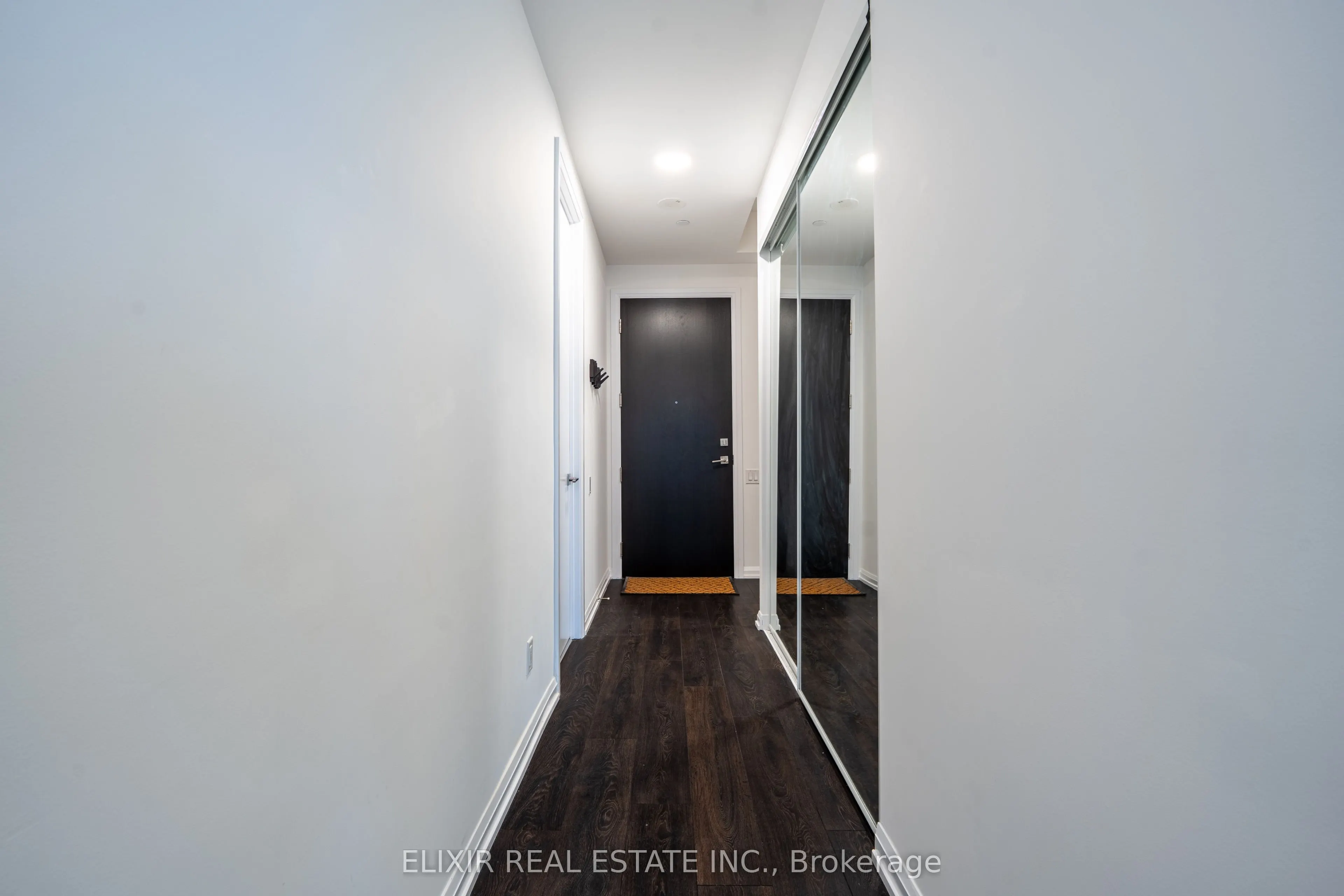 4208 Dundas Street W, #615