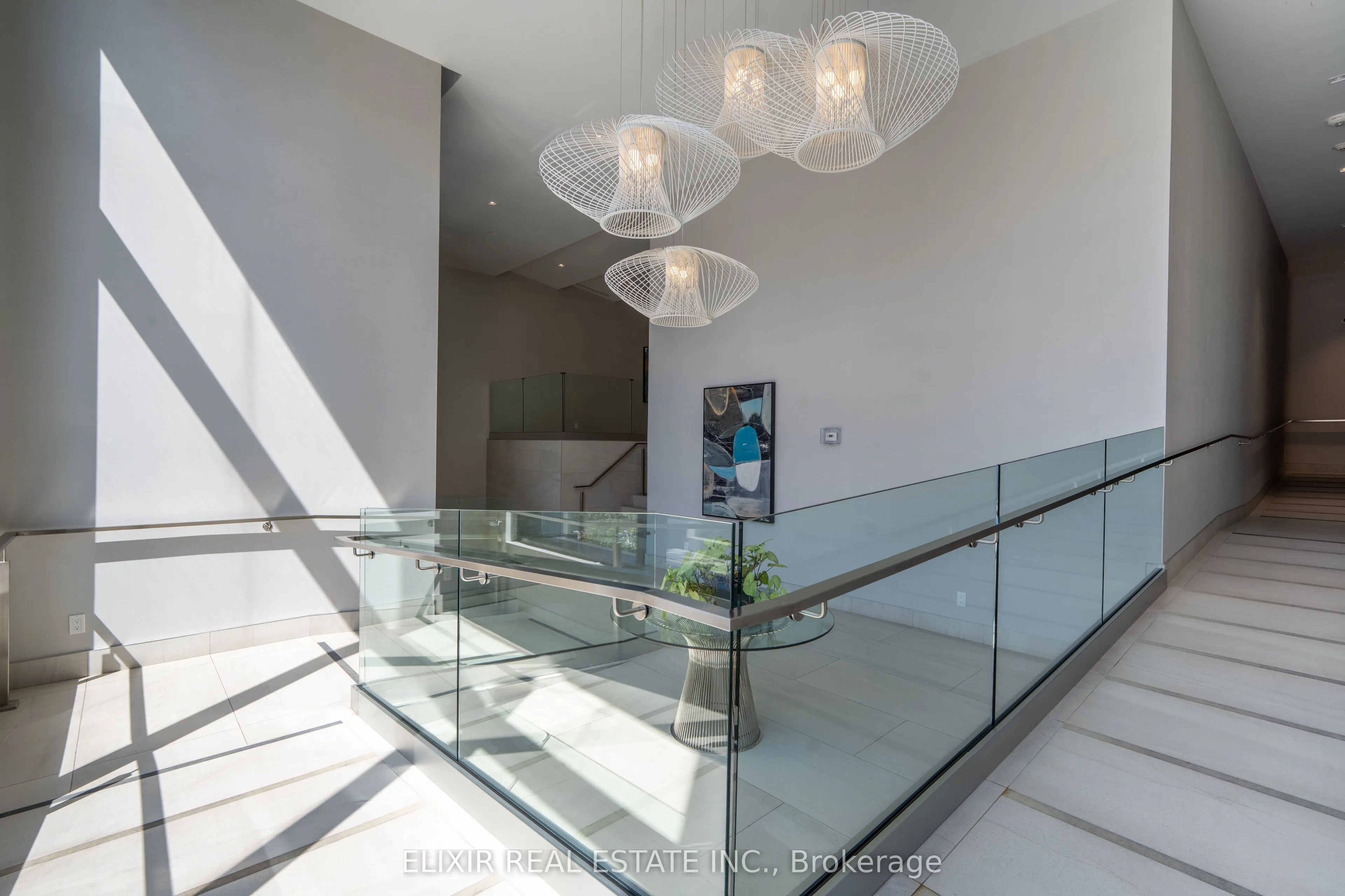 4208 Dundas Street W, #615