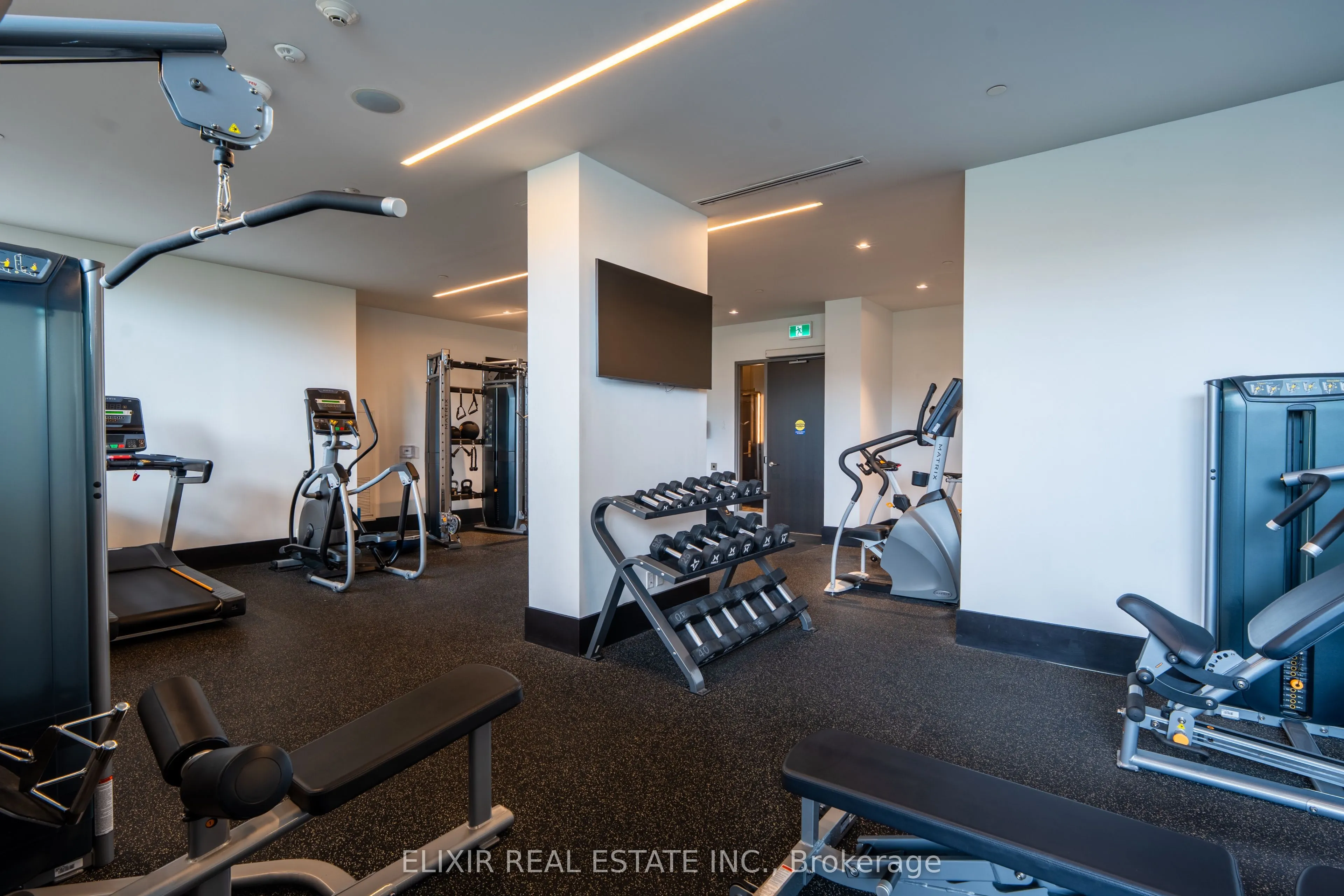 4208 Dundas Street W, #615
