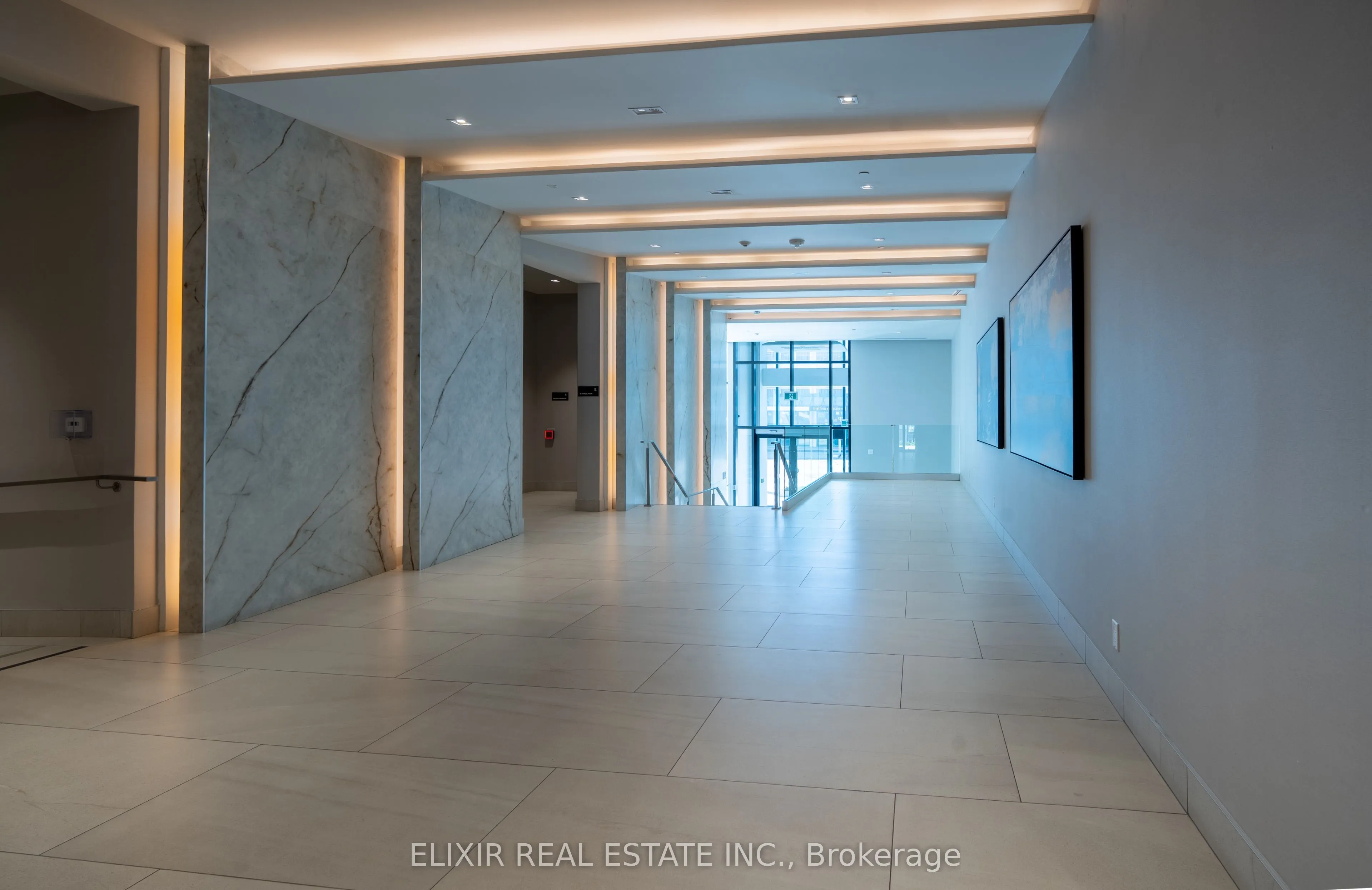 4208 Dundas Street W, #615