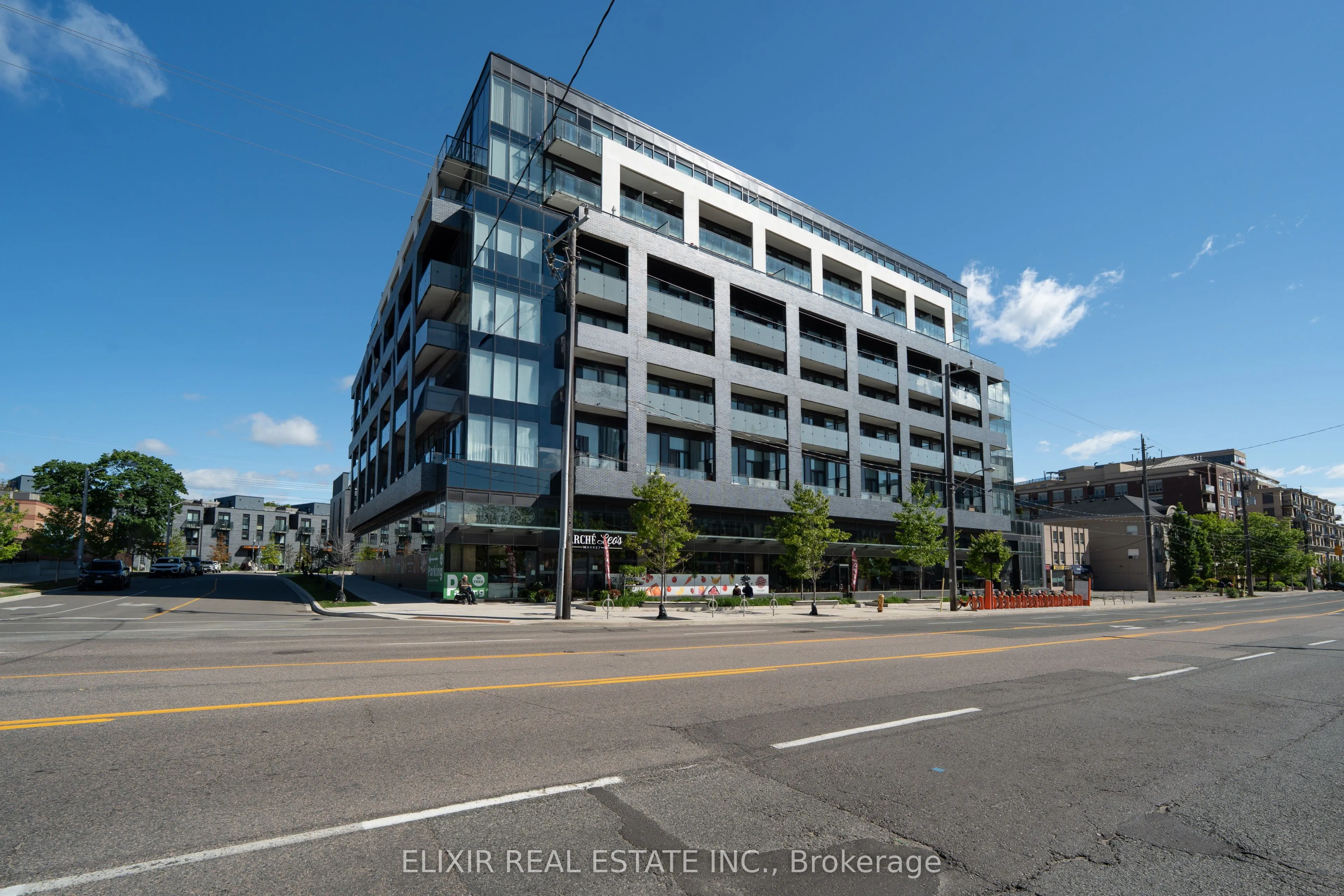 4208 Dundas Street W, #615
