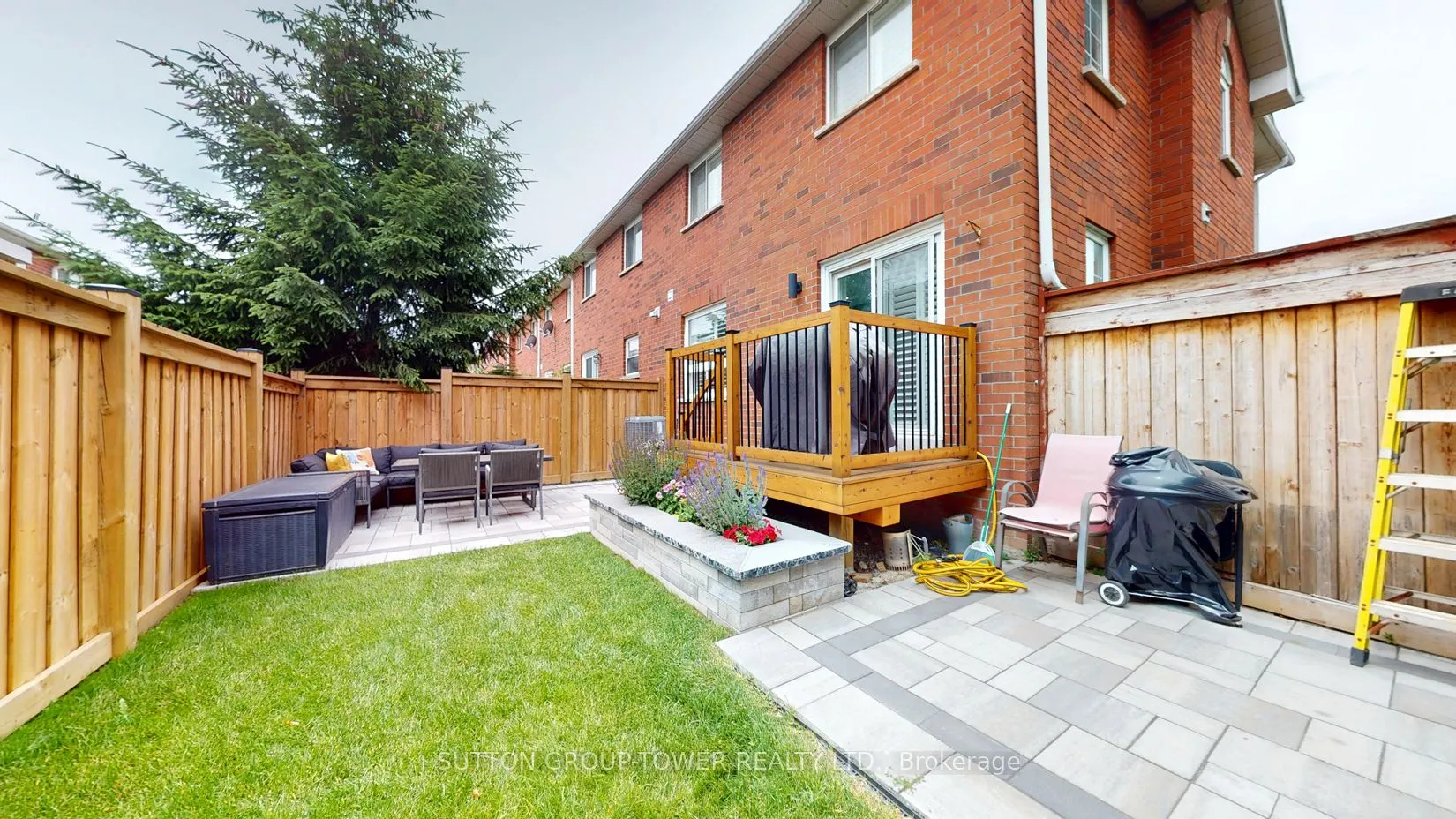 2 Dawson Crescent