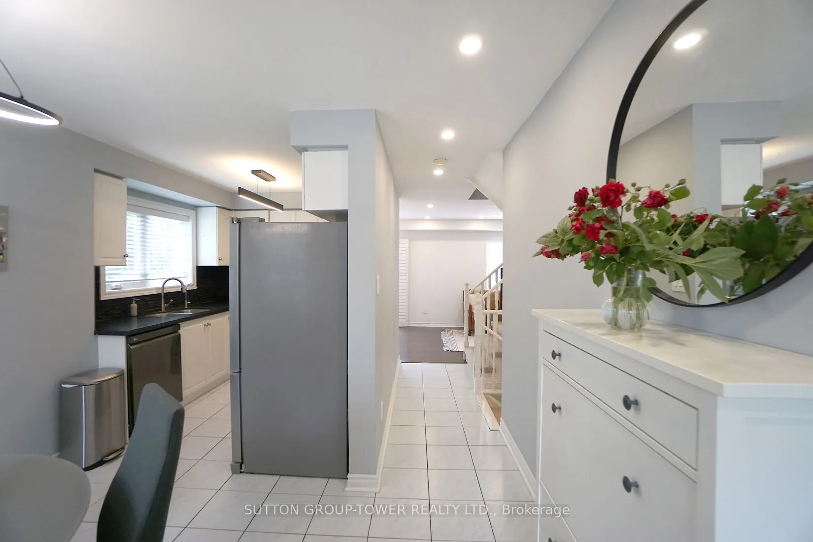 2 Dawson Crescent