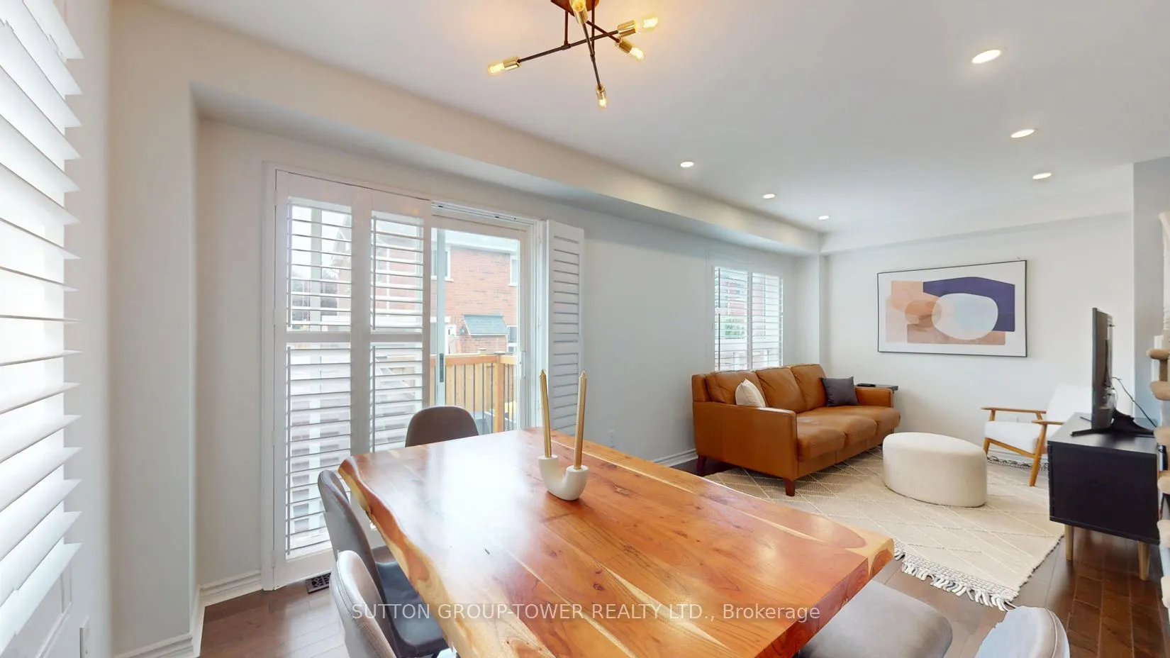 2 Dawson Crescent