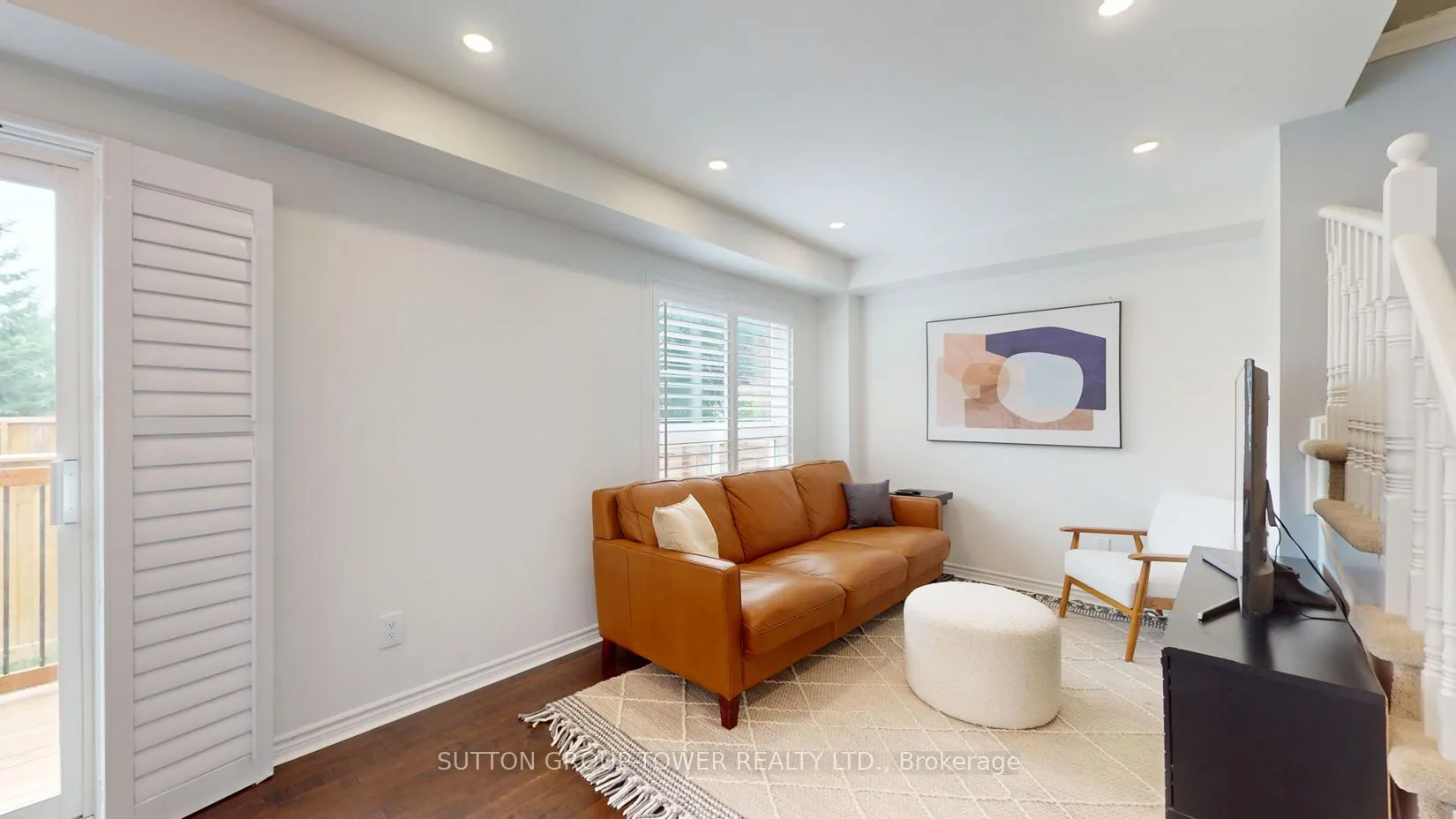 2 Dawson Crescent