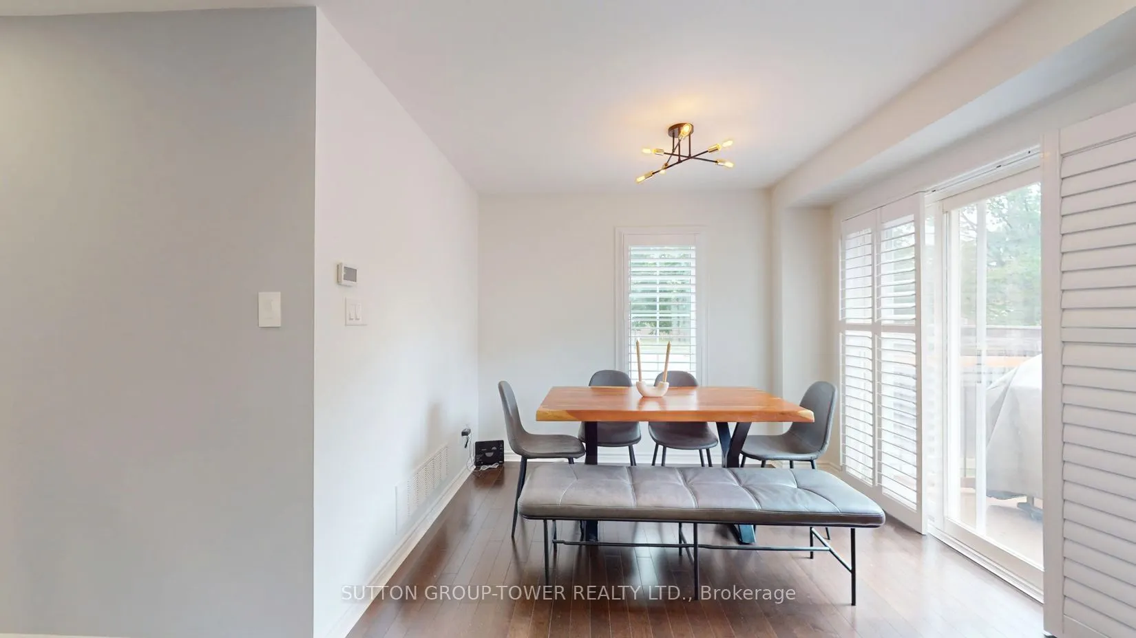 2 Dawson Crescent