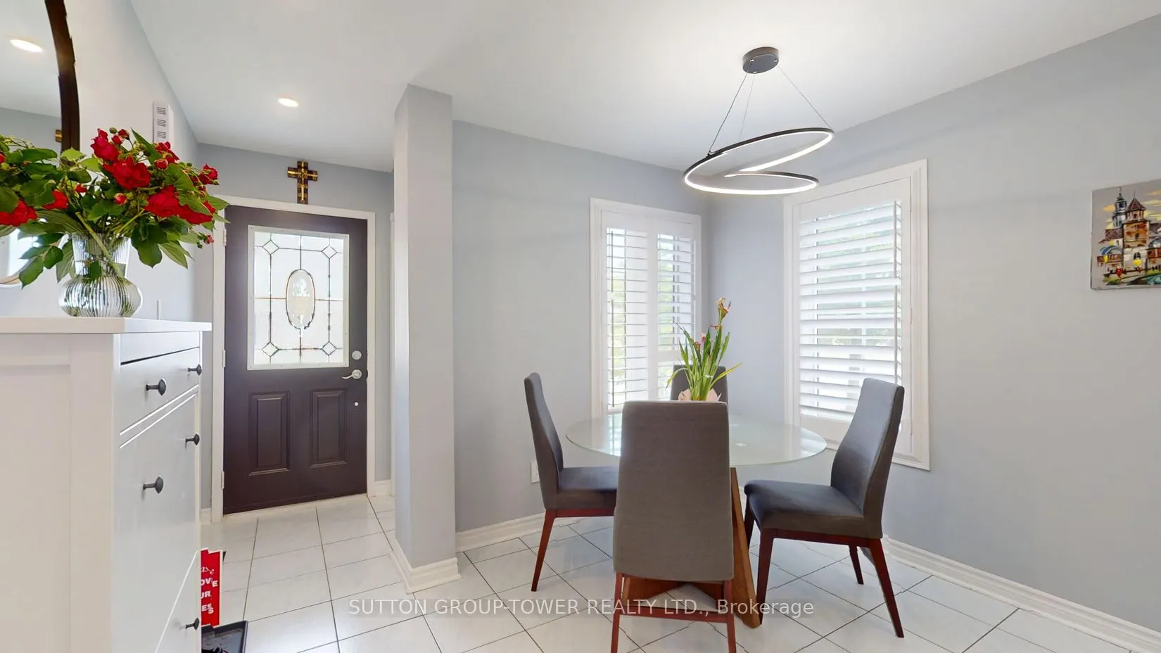 2 Dawson Crescent