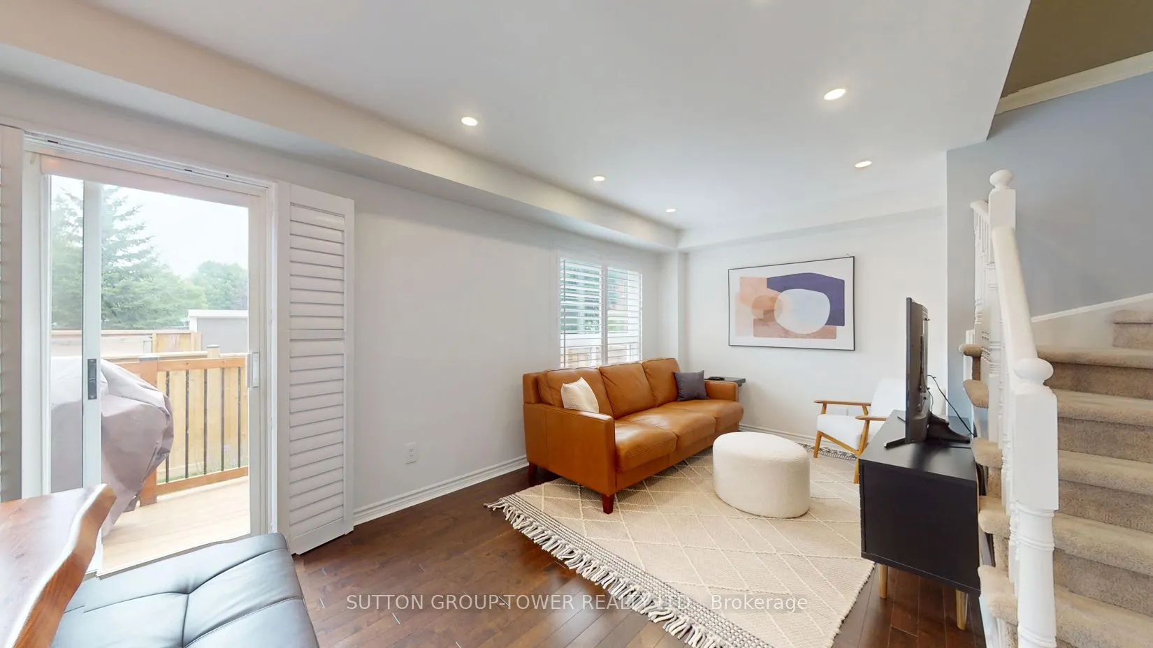 2 Dawson Crescent