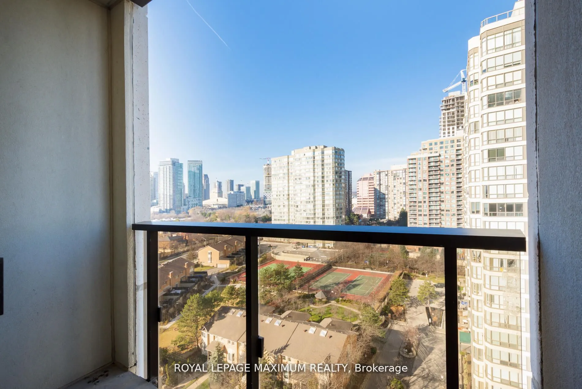 36 Elm Drive, #1410