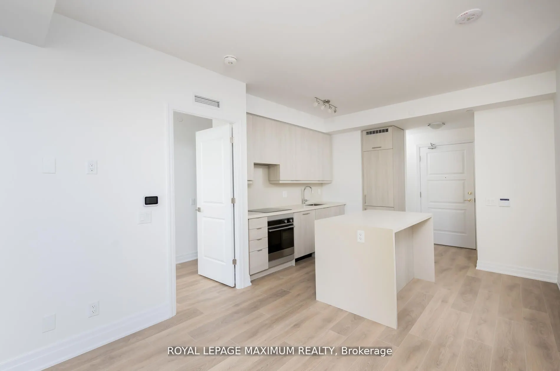 36 Elm Drive, #1410