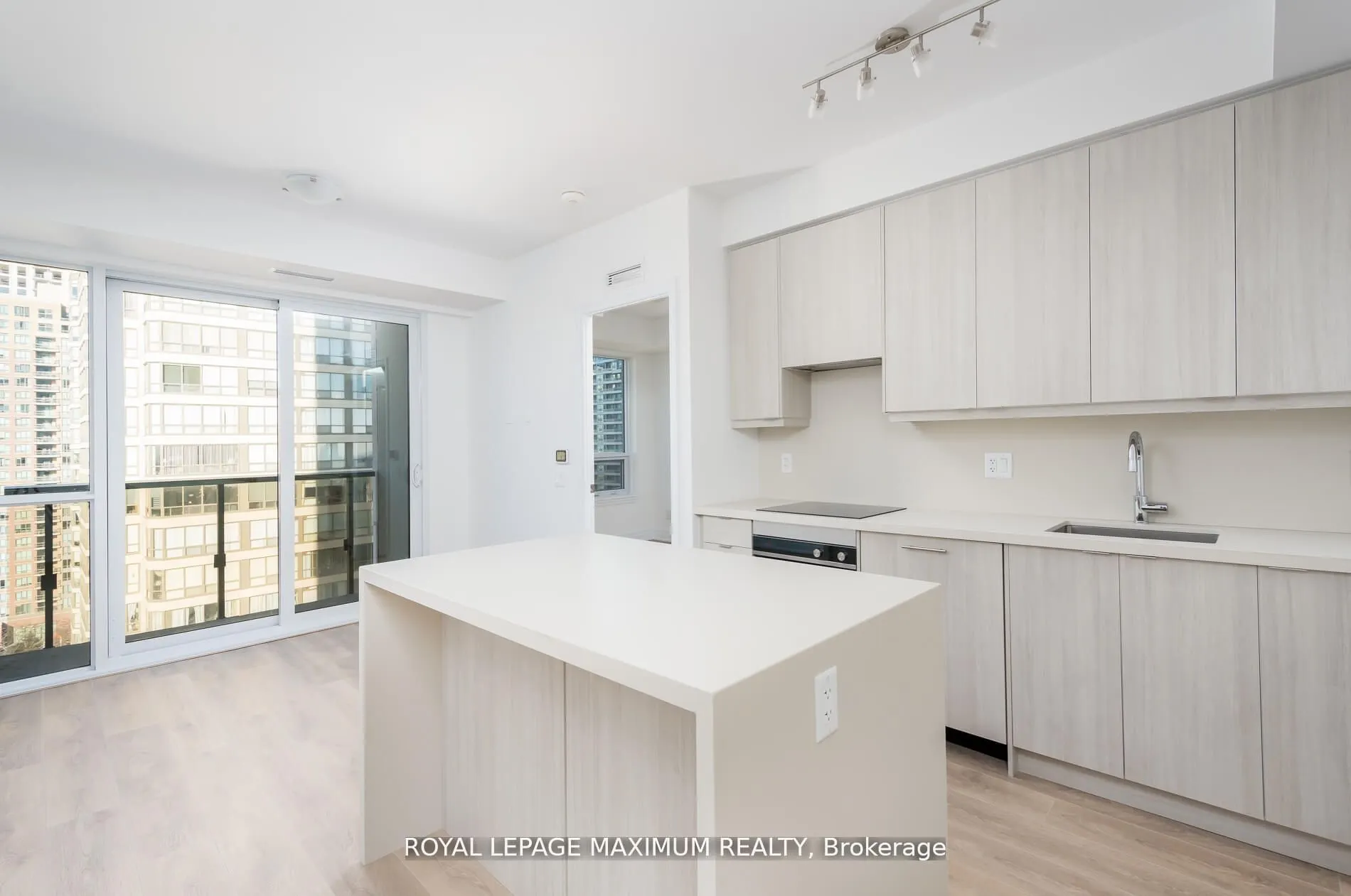 36 Elm Drive, #1410