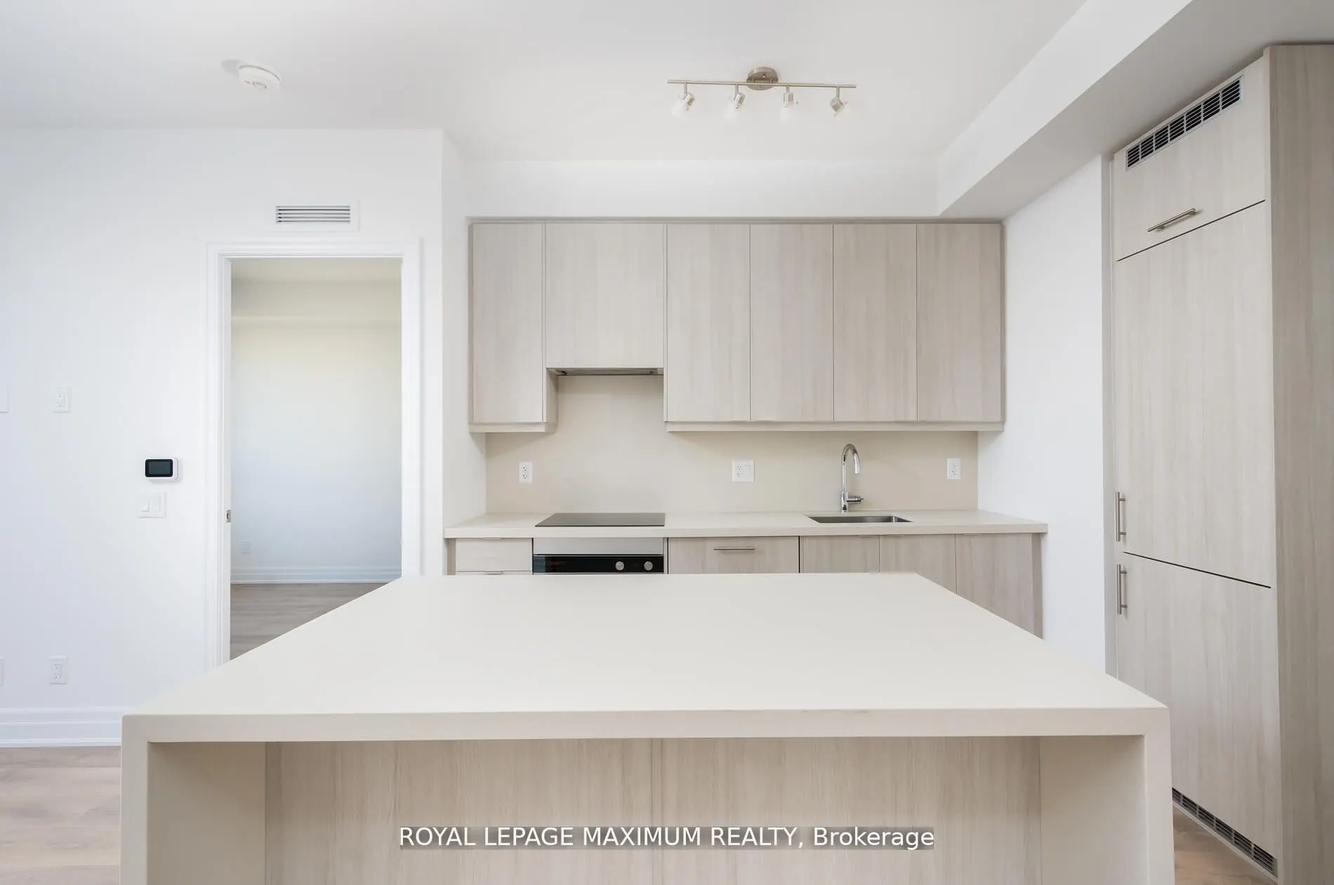 36 Elm Drive, #1410