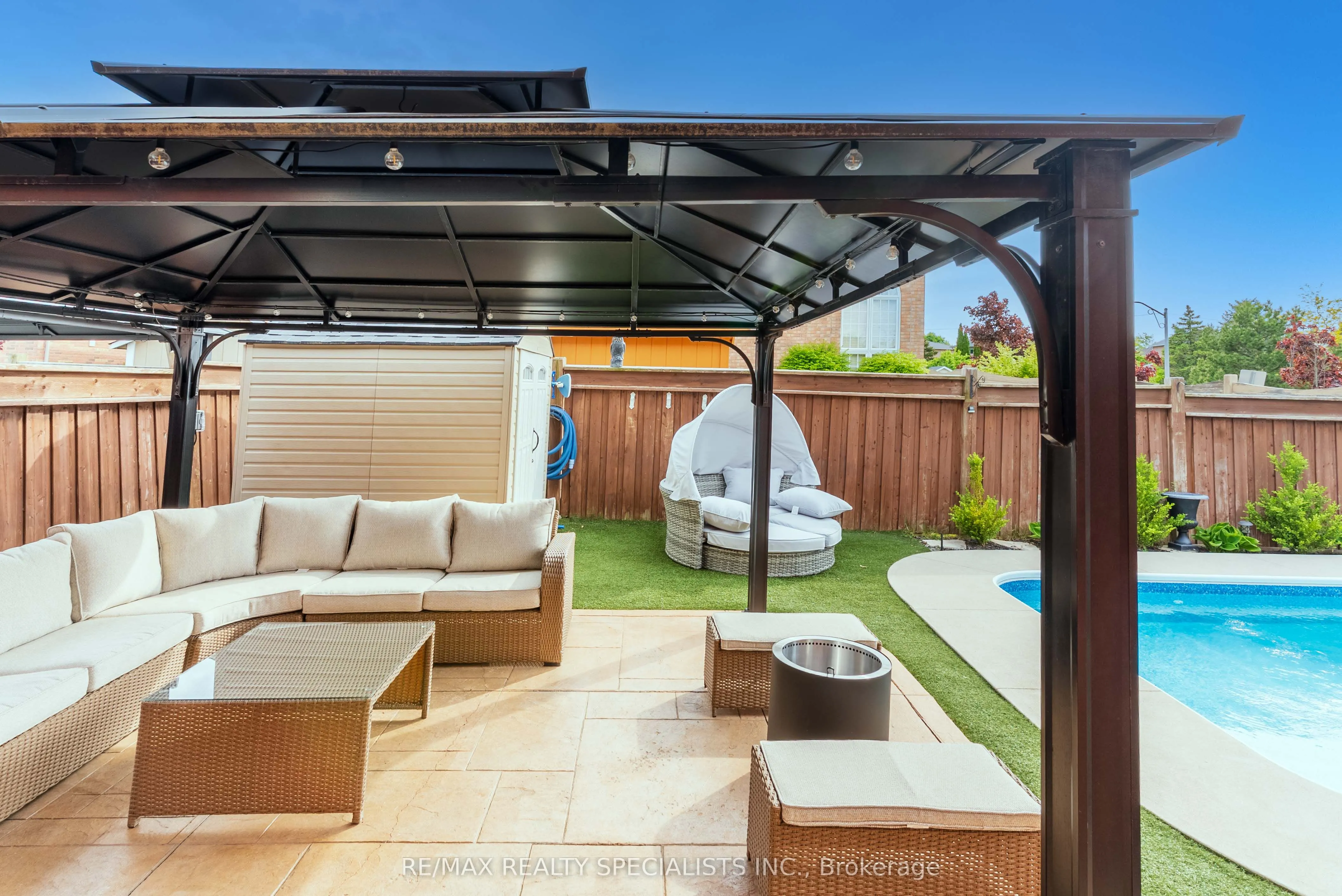 35 Ewart Street