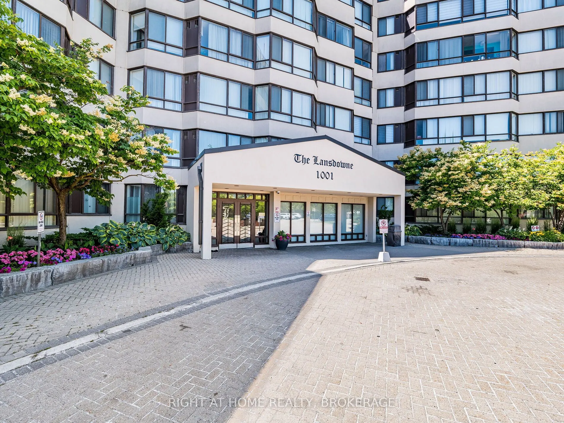1001 Cedarglen Gate, #423