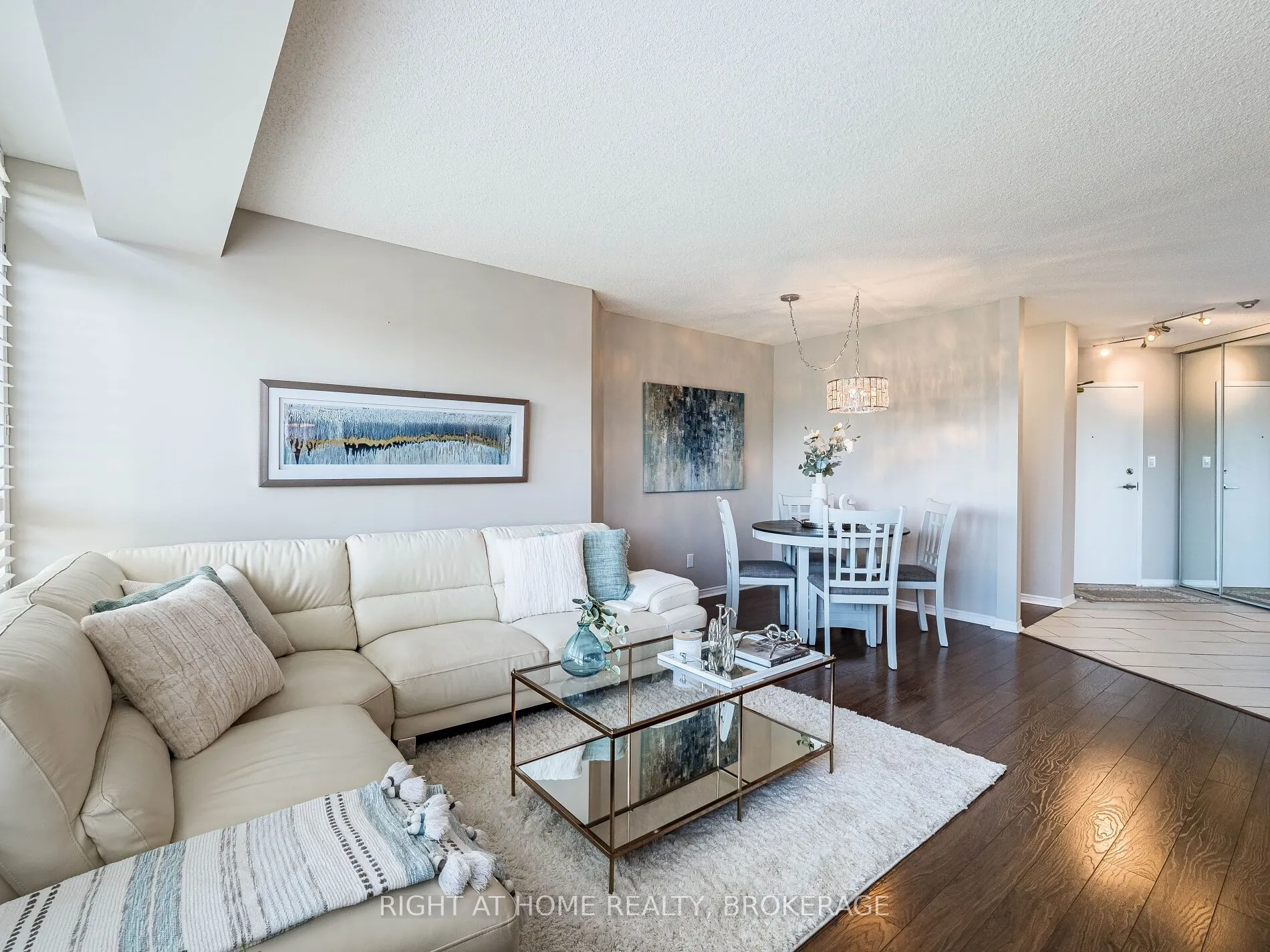 1001 Cedarglen Gate, #423