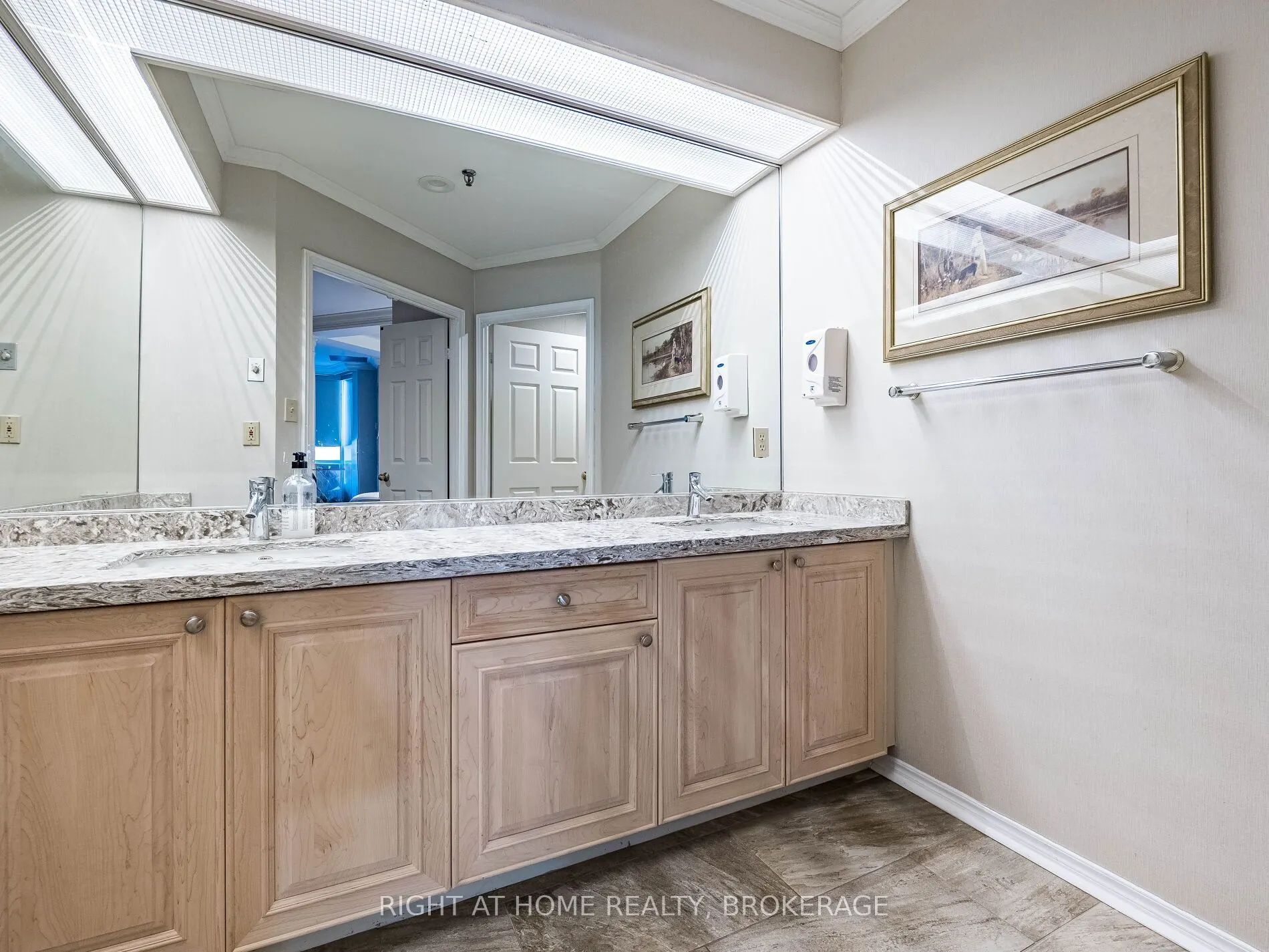 1001 Cedarglen Gate, #423